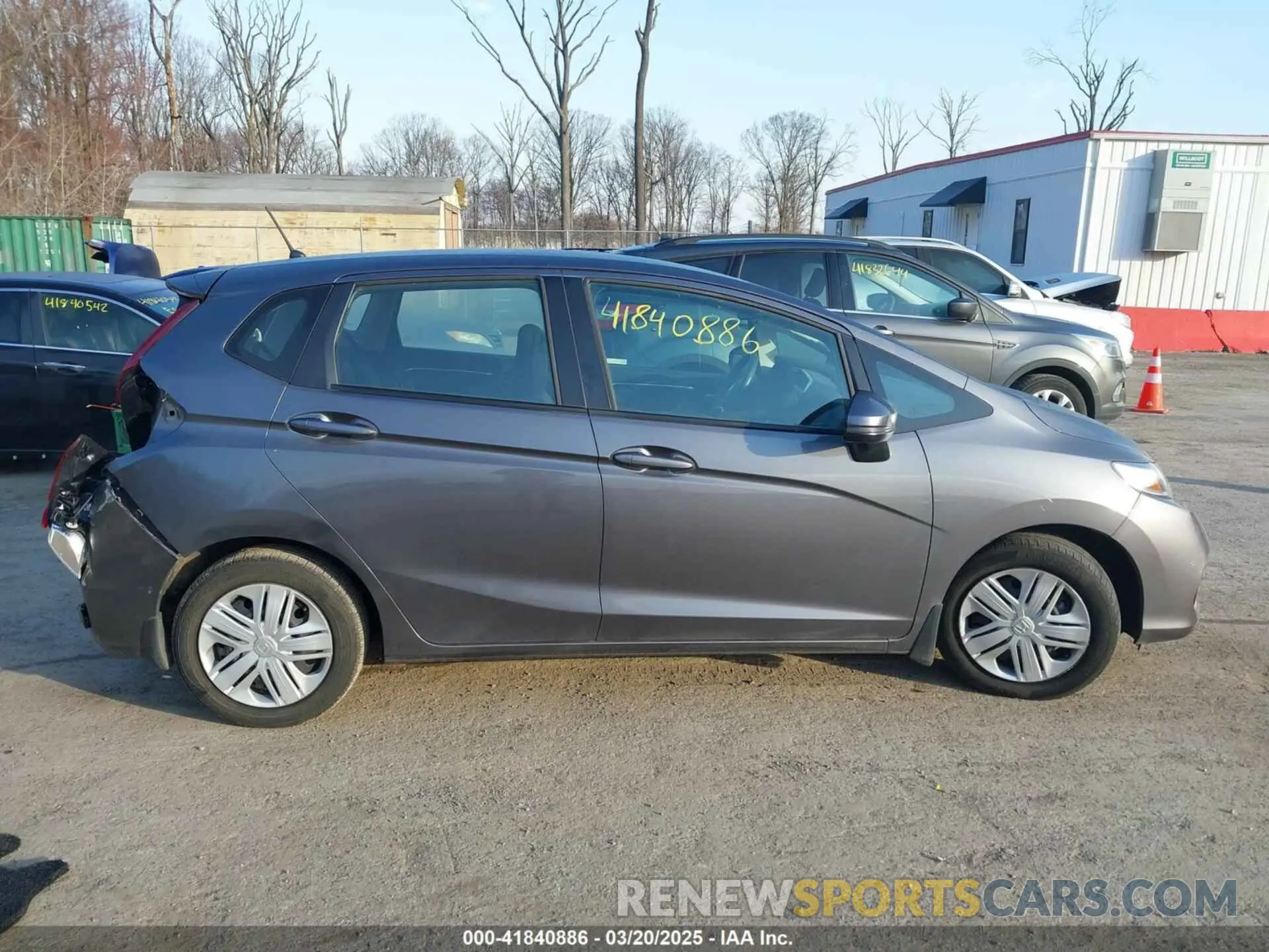 13 Photograph of a damaged car 3HGGK5H43KM706622 HONDA FIT 2019