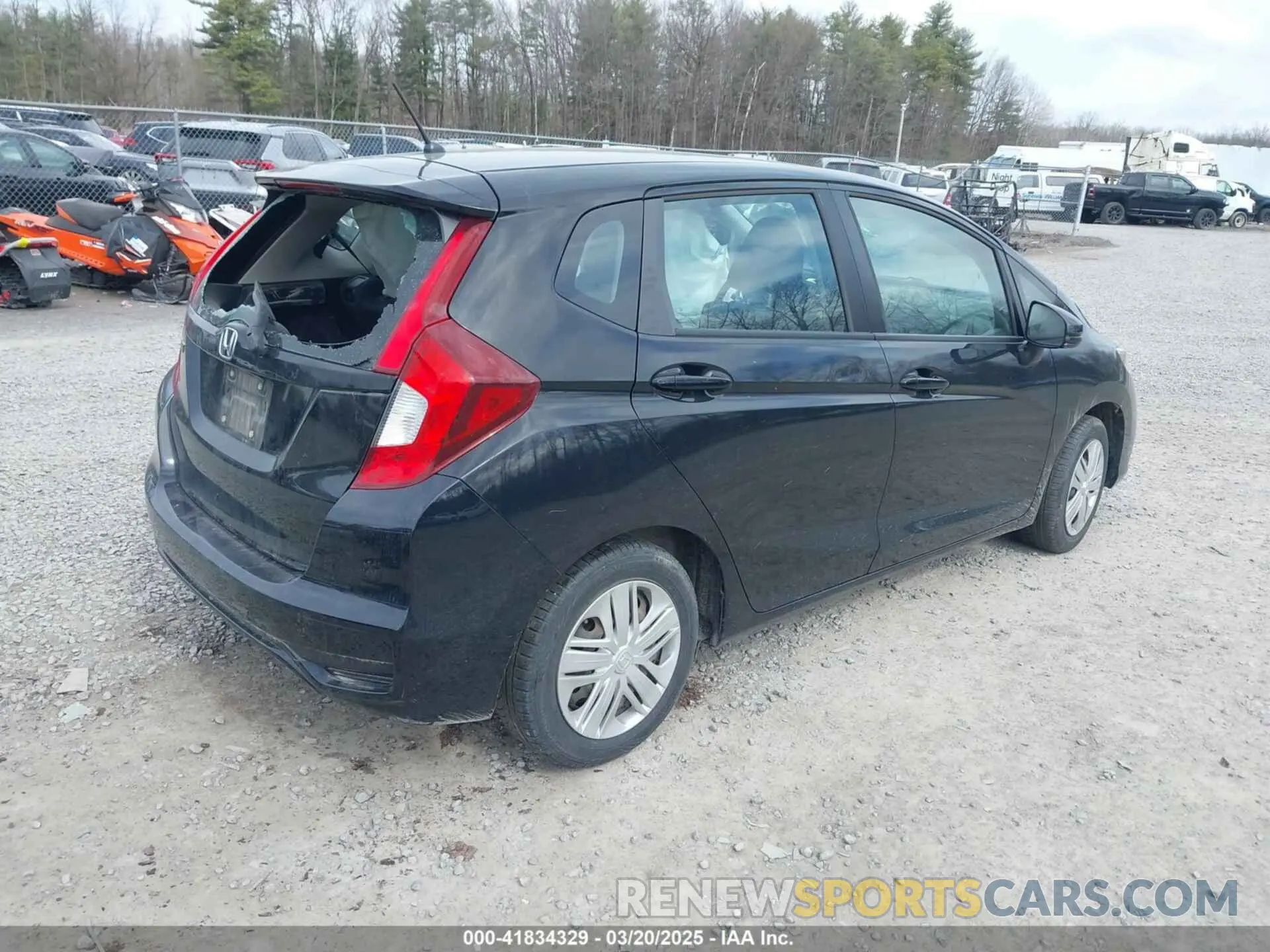 4 Фотография поврежденного автомобиля 3HGGK5H43KM710749 HONDA FIT 2019