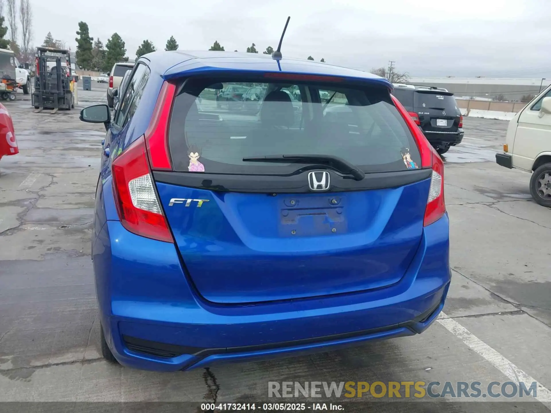 16 Photograph of a damaged car 3HGGK5H43KM737546 HONDA FIT 2019