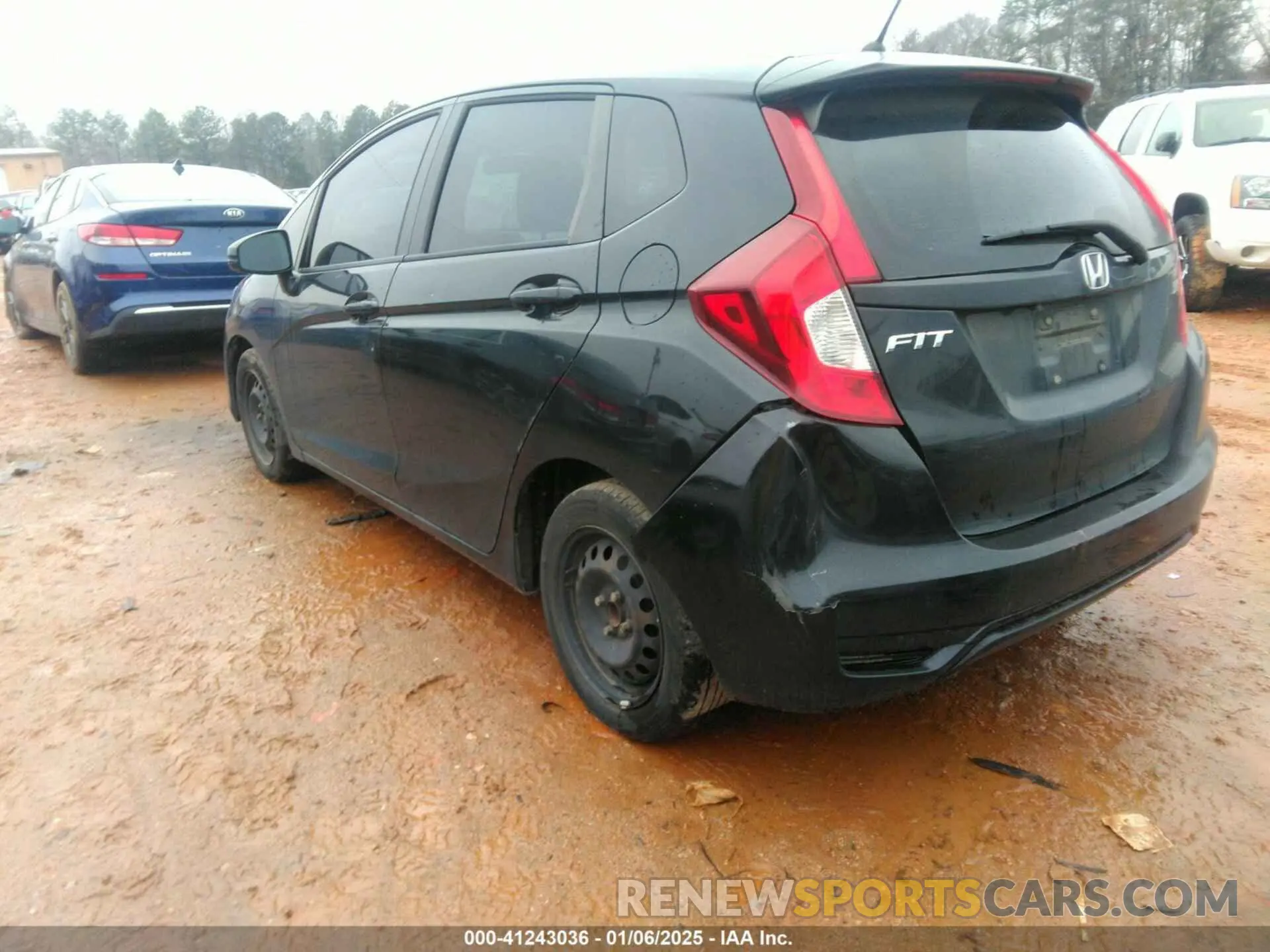 3 Photograph of a damaged car 3HGGK5H44KM744022 HONDA FIT 2019