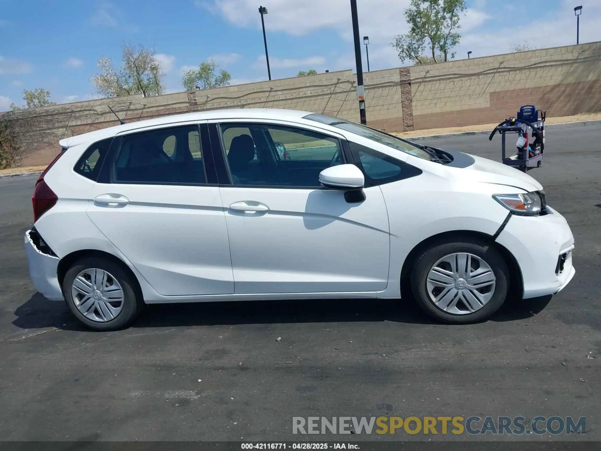 13 Photograph of a damaged car 3HGGK5H45KM701986 HONDA FIT 2019