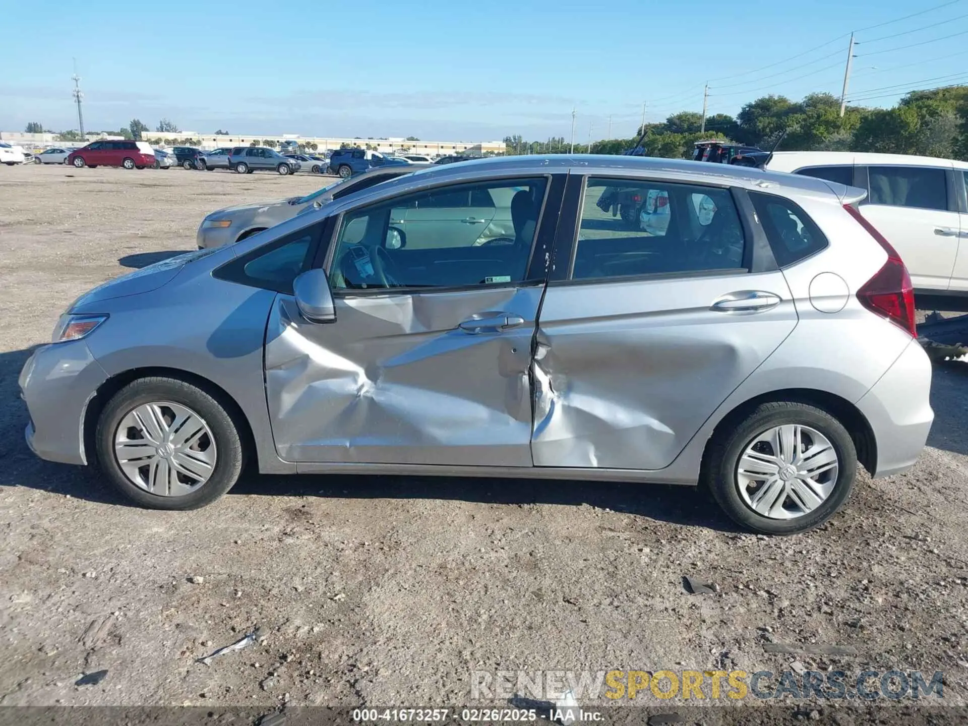 14 Photograph of a damaged car 3HGGK5H45KM727956 HONDA FIT 2019