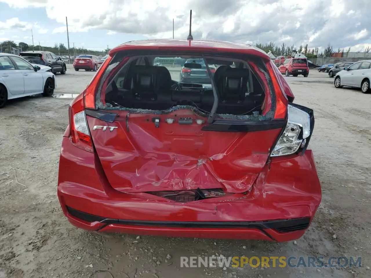 6 Photograph of a damaged car 3HGGK5H45KM733384 HONDA FIT 2019