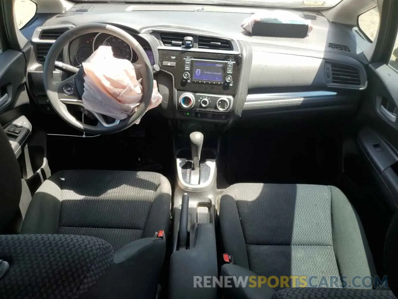 8 Фотография поврежденного автомобиля 3HGGK5H45KM740092 HONDA FIT 2019