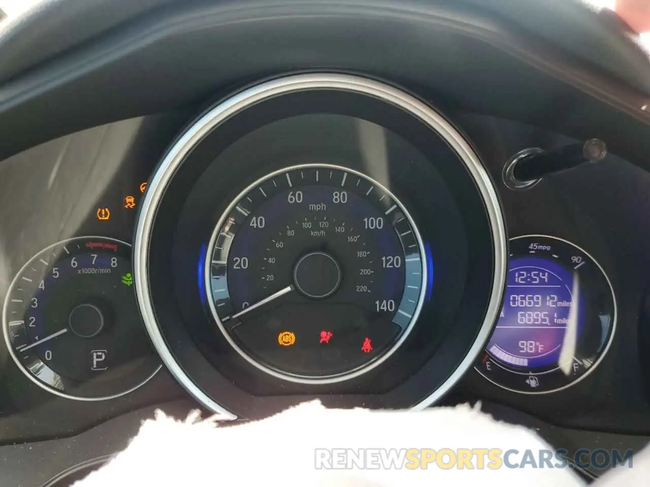9 Фотография поврежденного автомобиля 3HGGK5H45KM740092 HONDA FIT 2019