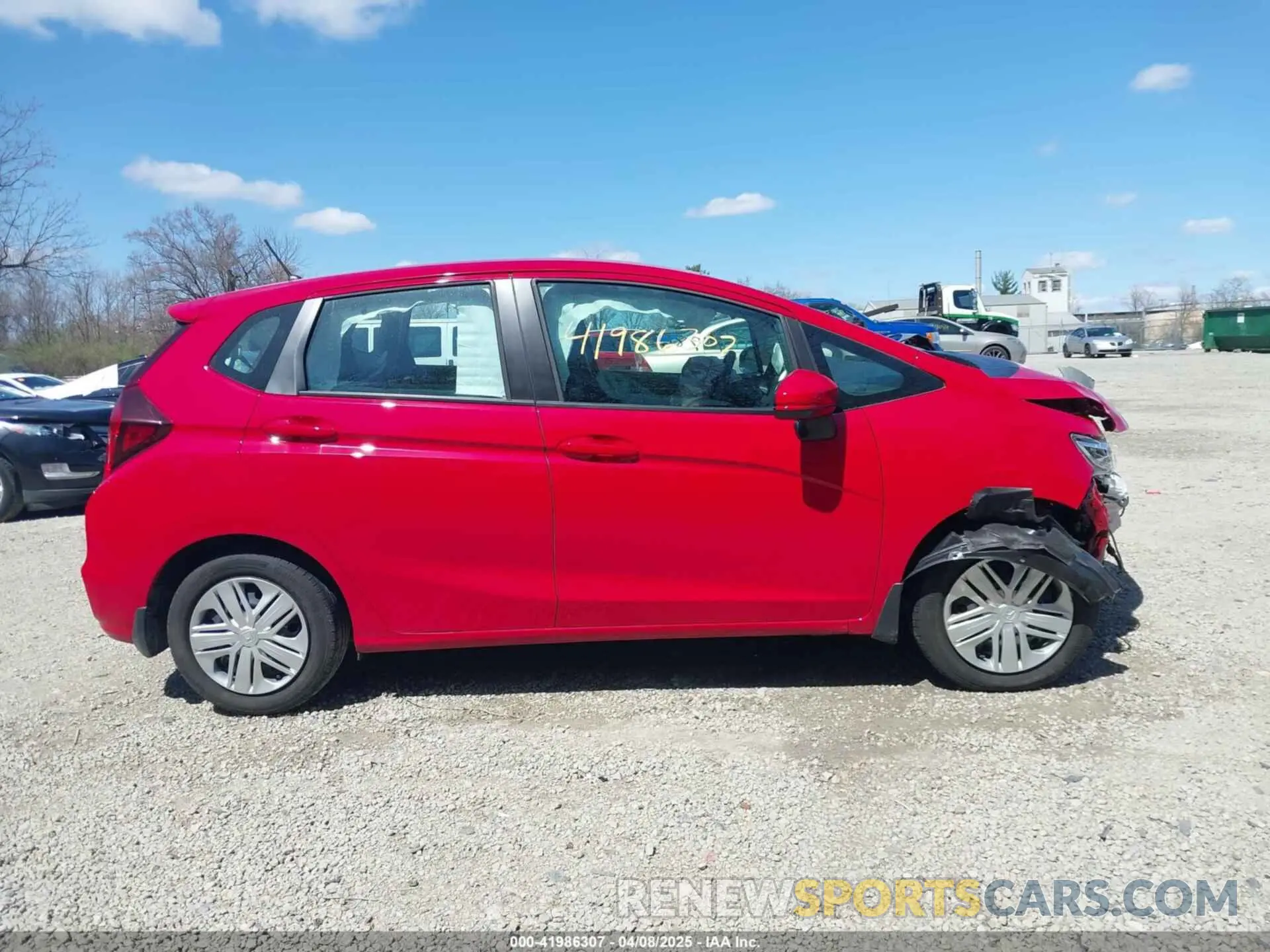 13 Фотография поврежденного автомобиля 3HGGK5H45KM744420 HONDA FIT 2019