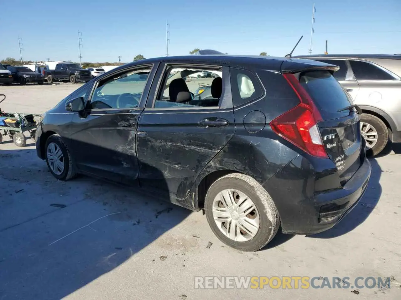 2 Photograph of a damaged car 3HGGK5H48KM701108 HONDA FIT 2019