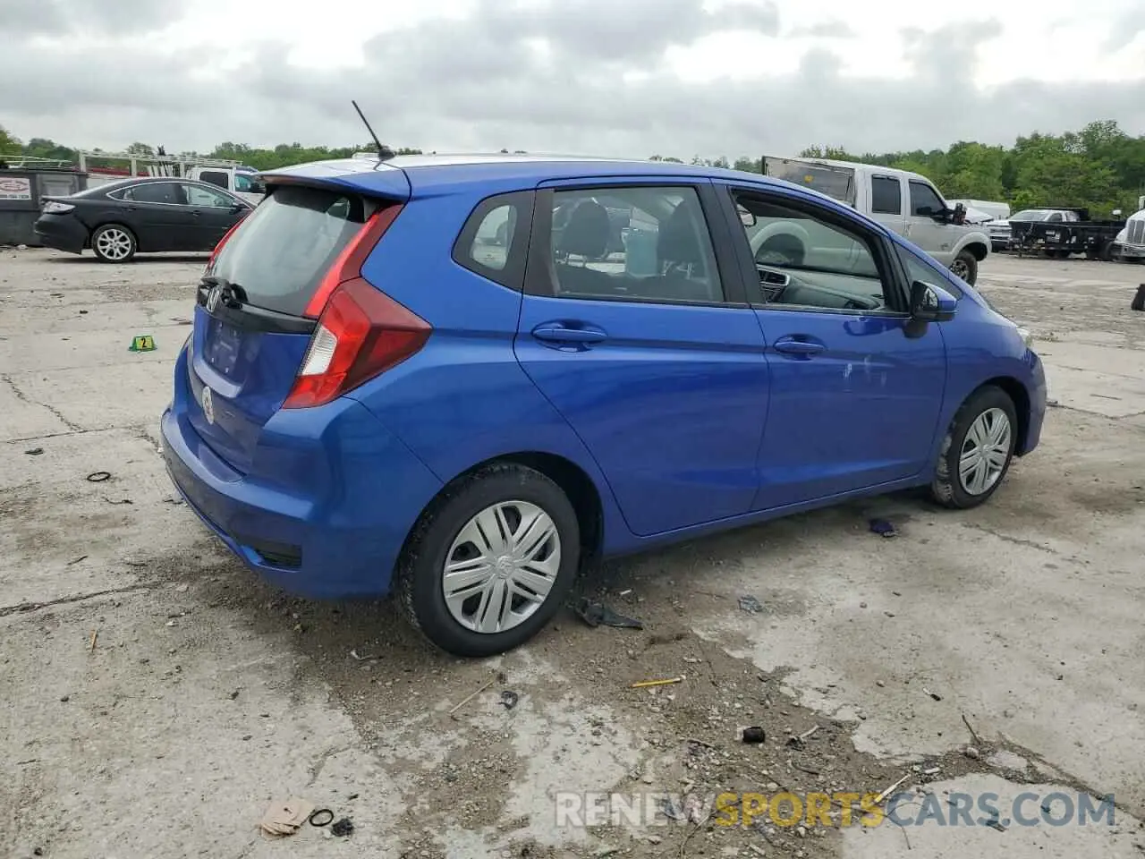3 Фотография поврежденного автомобиля 3HGGK5H48KM702436 HONDA FIT 2019