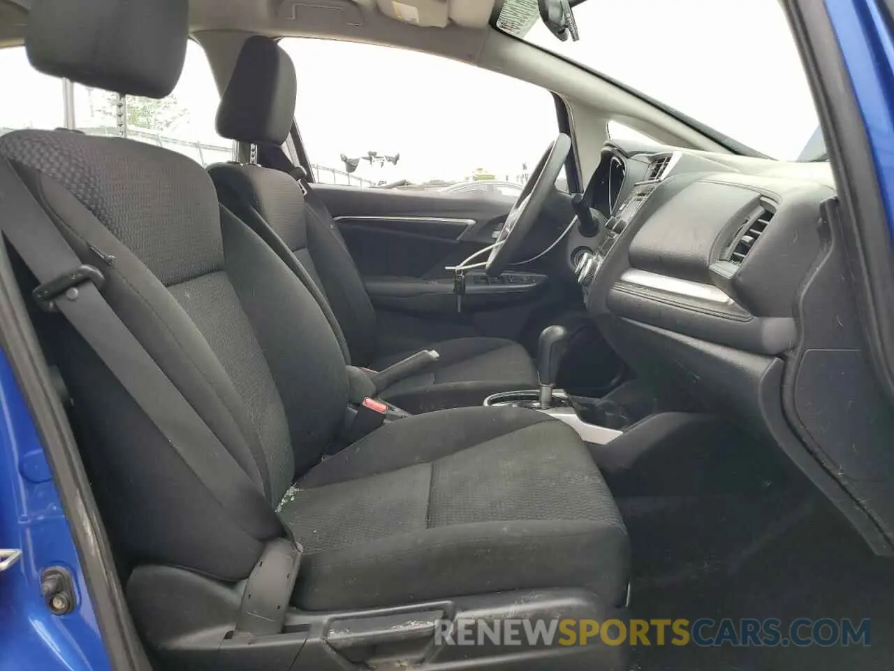7 Фотография поврежденного автомобиля 3HGGK5H48KM702436 HONDA FIT 2019