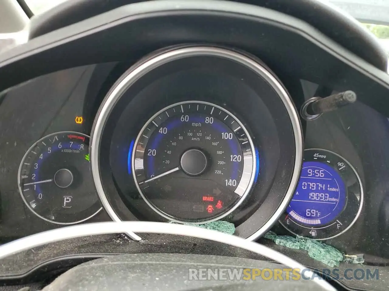 9 Фотография поврежденного автомобиля 3HGGK5H48KM702436 HONDA FIT 2019