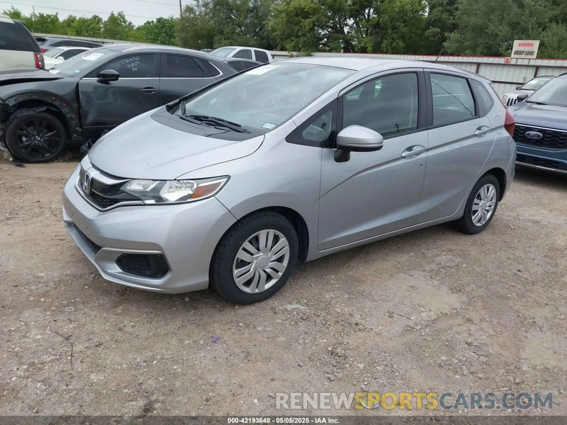 2 Фотография поврежденного автомобиля 3HGGK5H49KM732755 HONDA FIT 2019