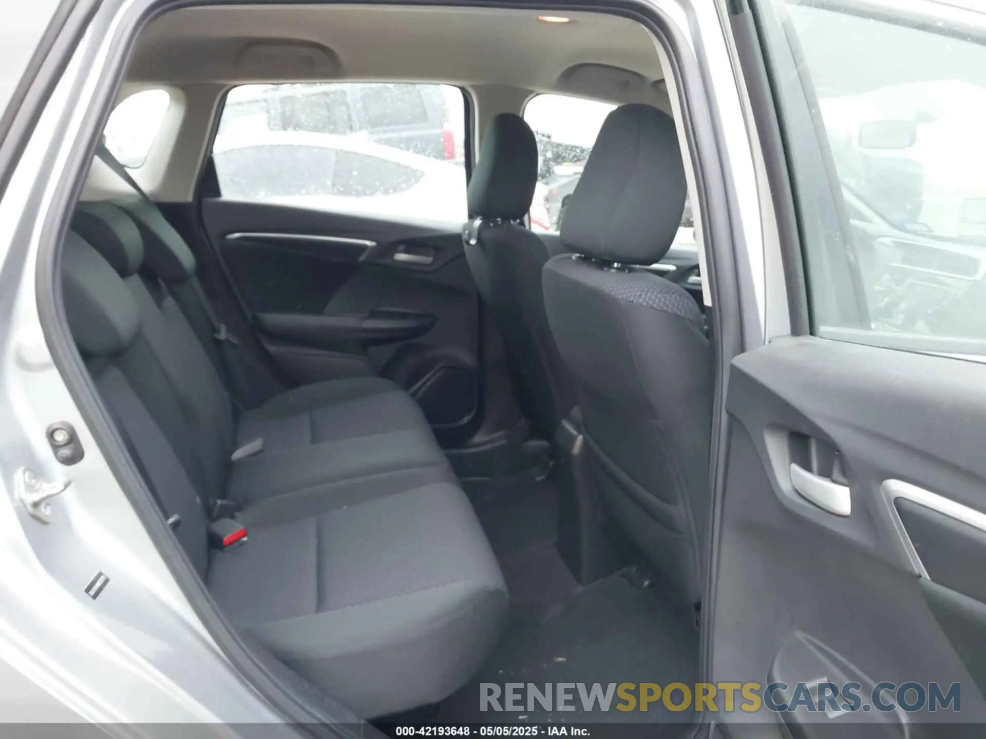 8 Фотография поврежденного автомобиля 3HGGK5H49KM732755 HONDA FIT 2019