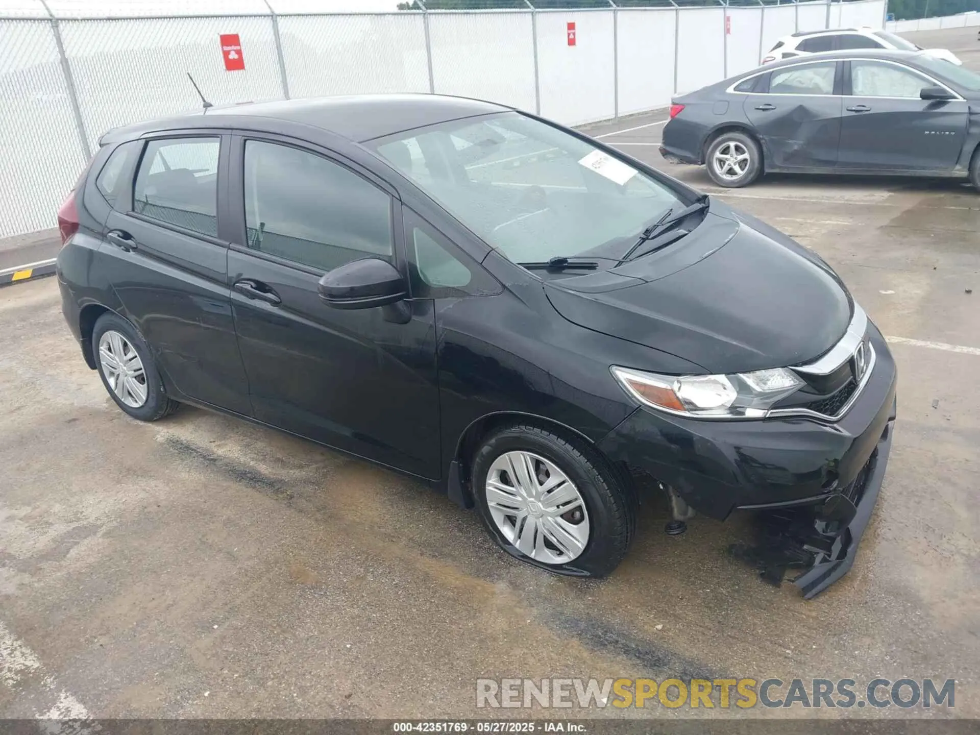 1 Фотография поврежденного автомобиля 3HGGK5H49KM736014 HONDA FIT 2019