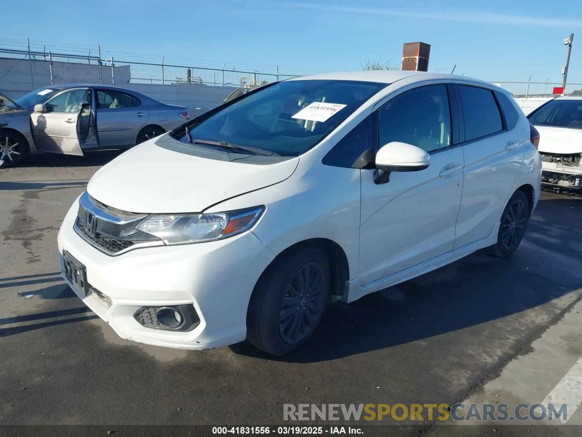 2 Фотография поврежденного автомобиля 3HGGK5H60KM717921 HONDA FIT 2019