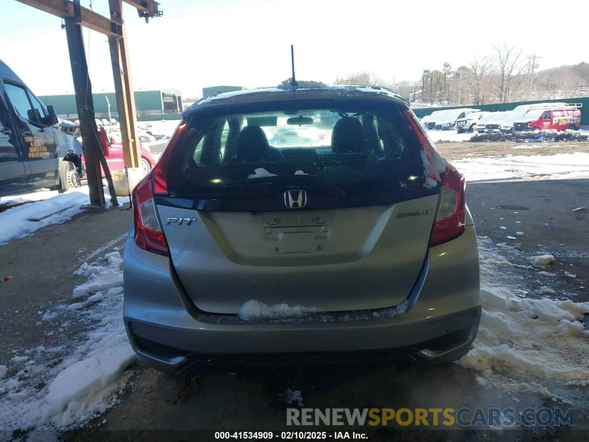 17 Фотография поврежденного автомобиля 3HGGK5H62KM741279 HONDA FIT 2019