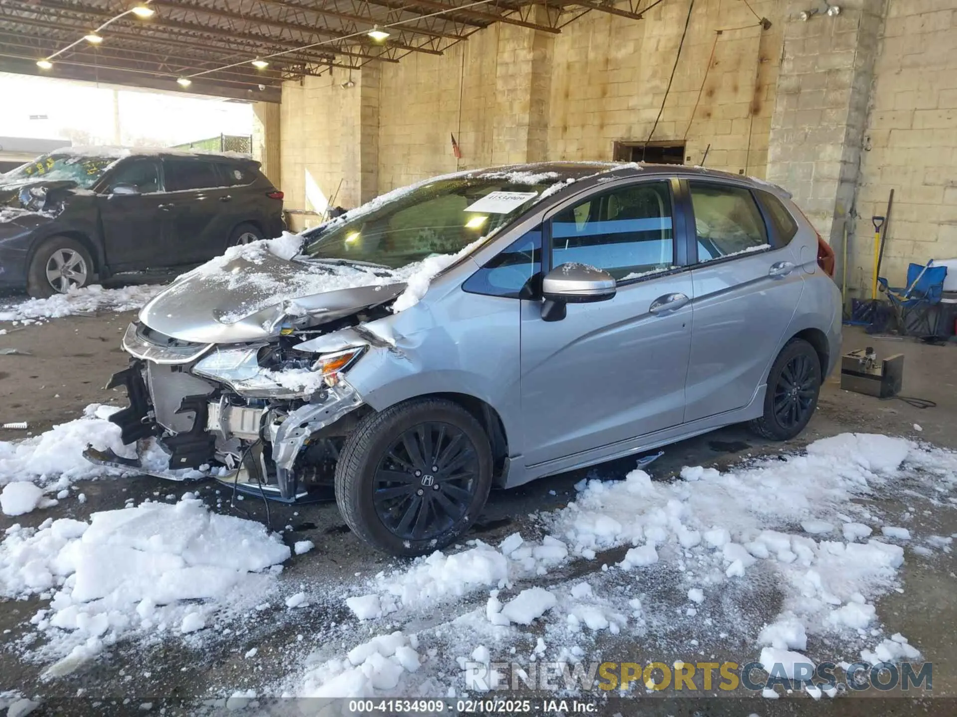 2 Фотография поврежденного автомобиля 3HGGK5H62KM741279 HONDA FIT 2019