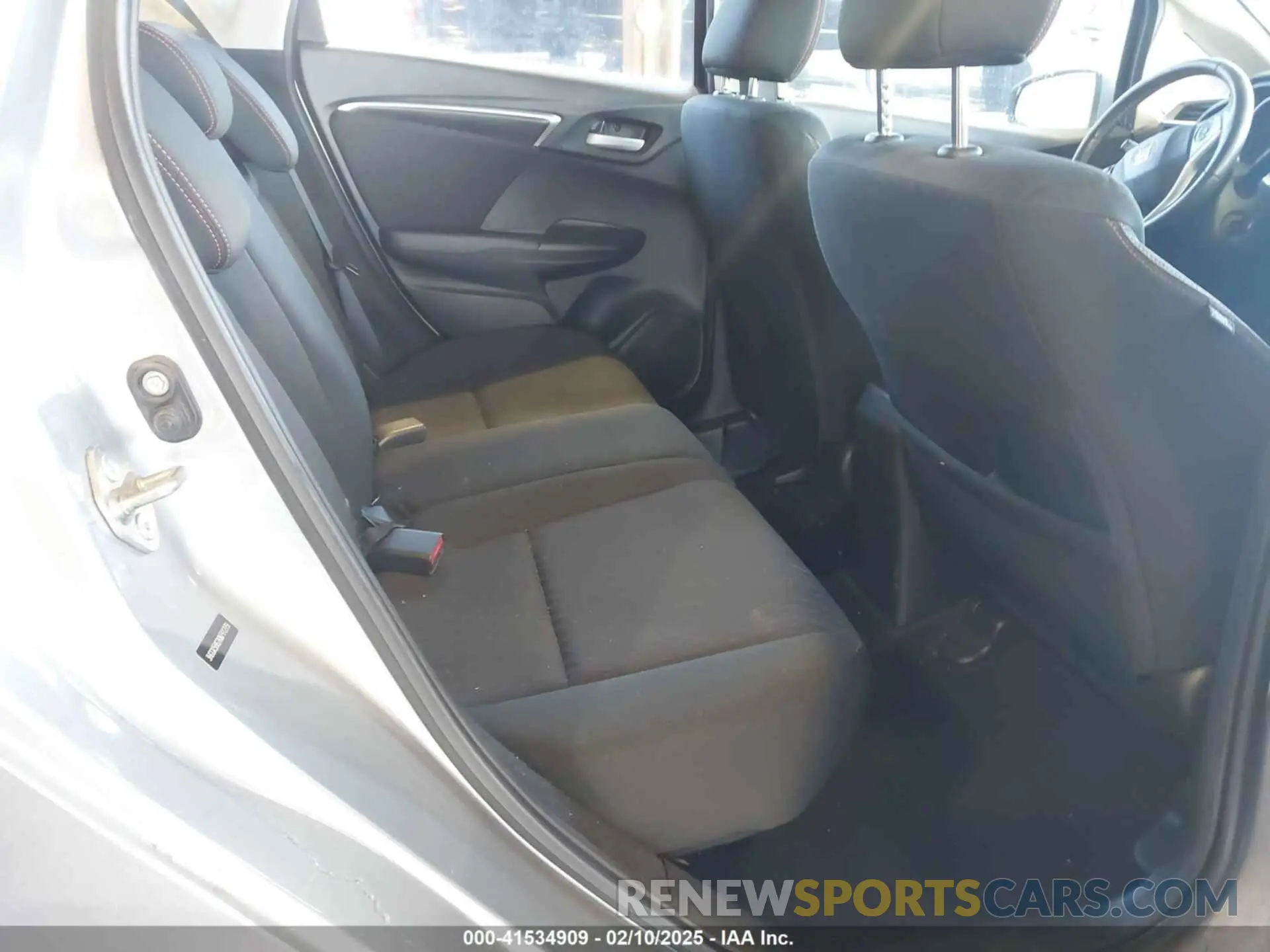 8 Фотография поврежденного автомобиля 3HGGK5H62KM741279 HONDA FIT 2019