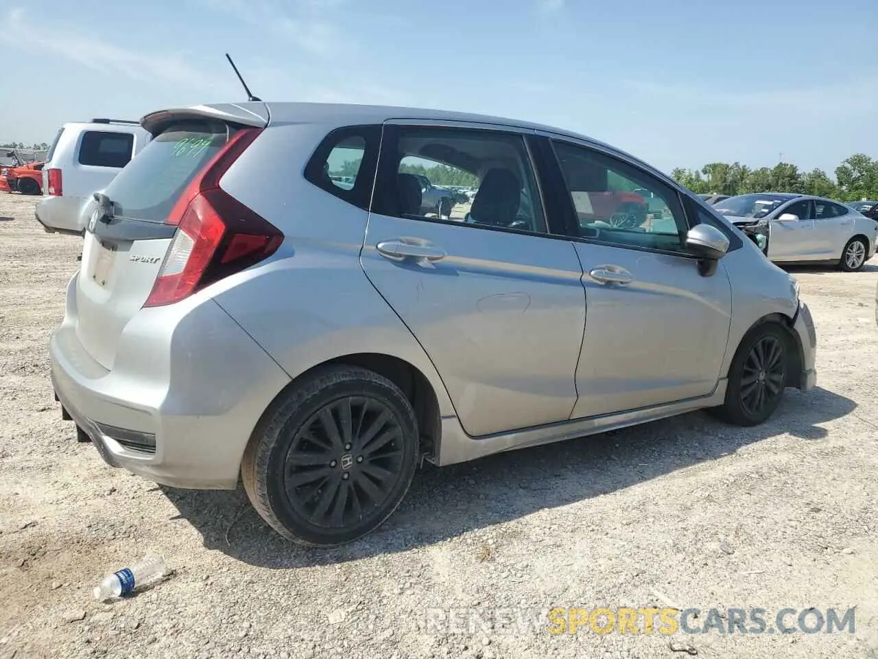 3 Photograph of a damaged car 3HGGK5H63KM748659 HONDA FIT 2019