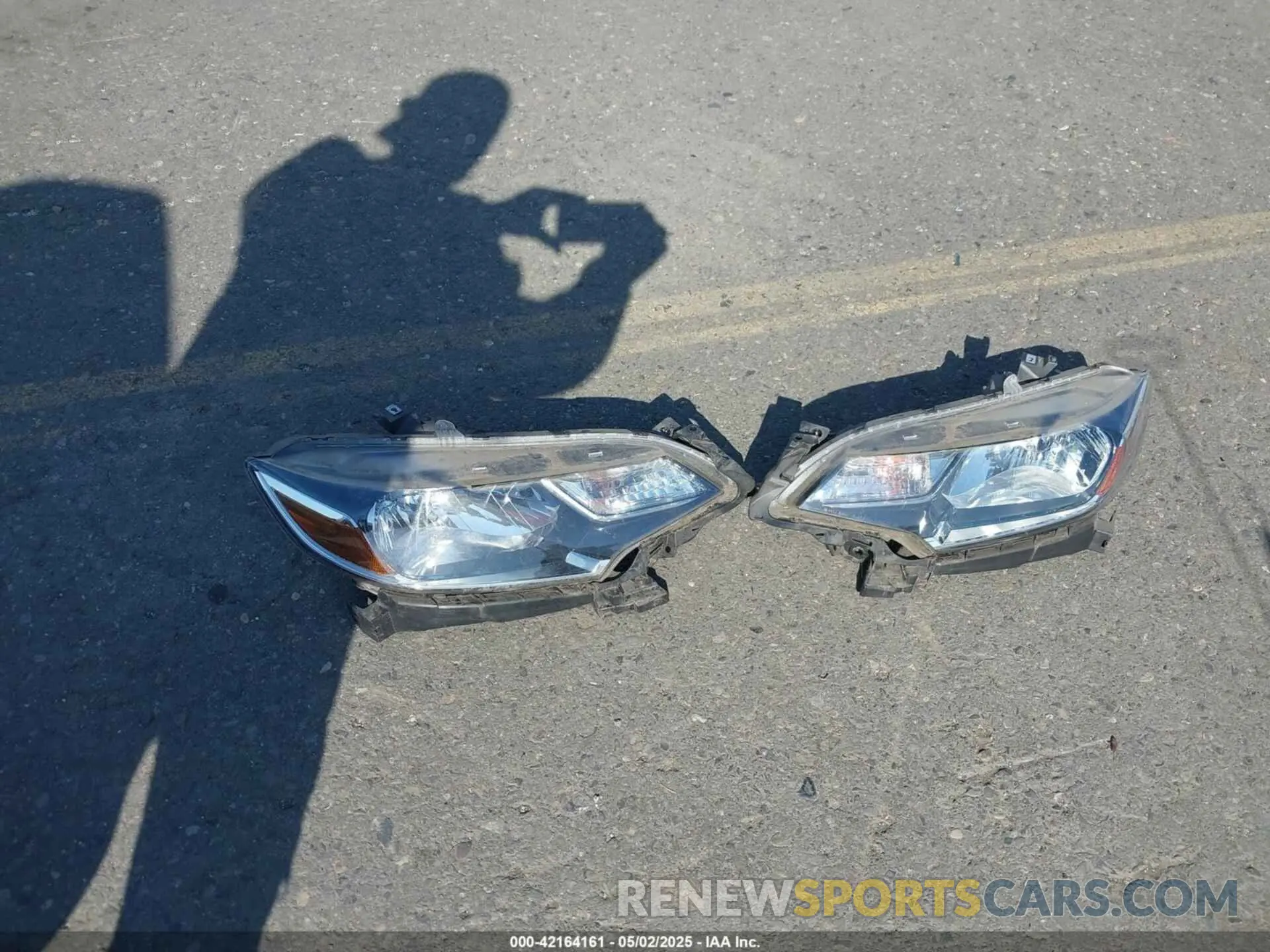 18 Photograph of a damaged car 3HGGK5H64KM717632 HONDA FIT 2019