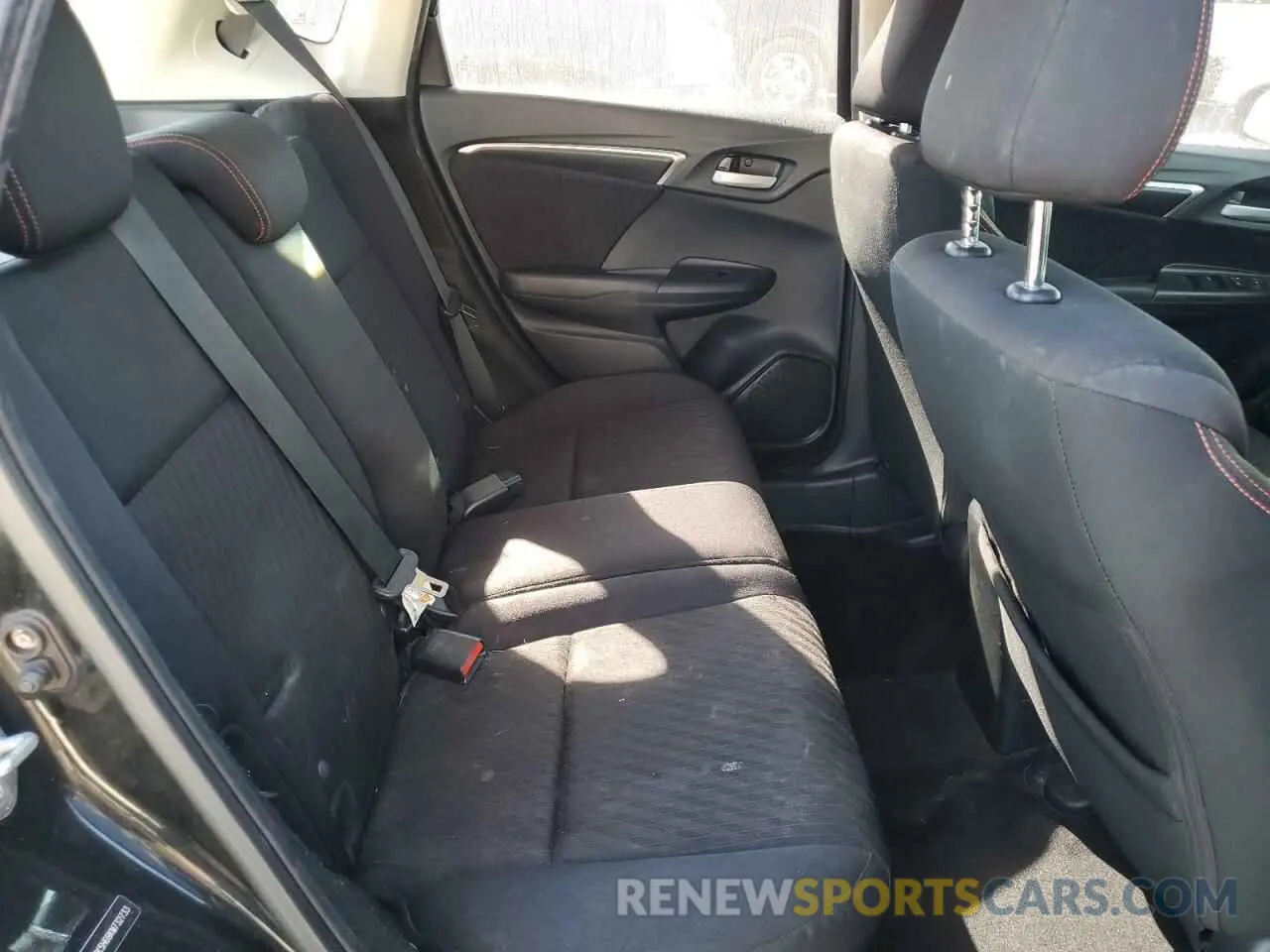 11 Photograph of a damaged car 3HGGK5H68KM732733 HONDA FIT 2019