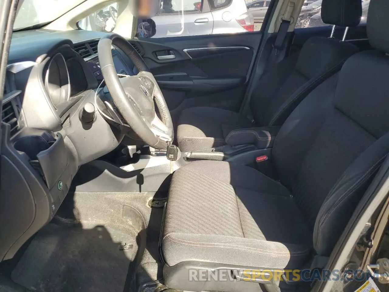 7 Photograph of a damaged car 3HGGK5H68KM732733 HONDA FIT 2019