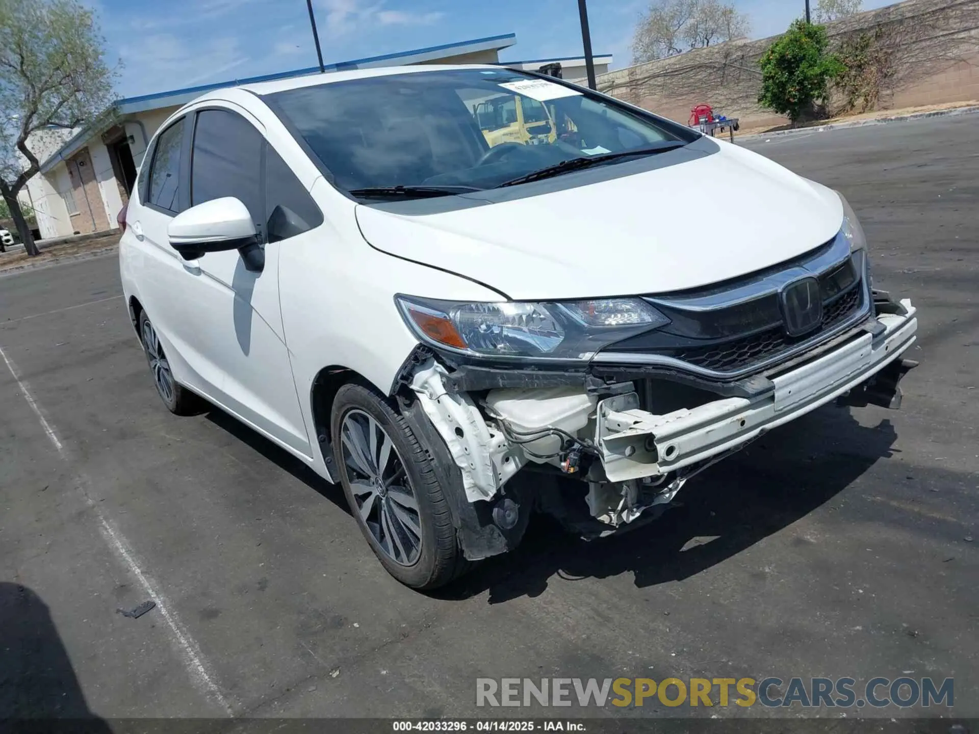1 Photograph of a damaged car 3HGGK5H80KM715748 HONDA FIT 2019