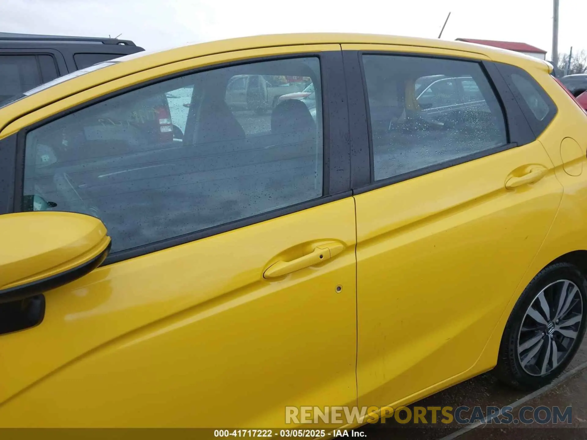 14 Photograph of a damaged car 3HGGK5H81KM712860 HONDA FIT 2019