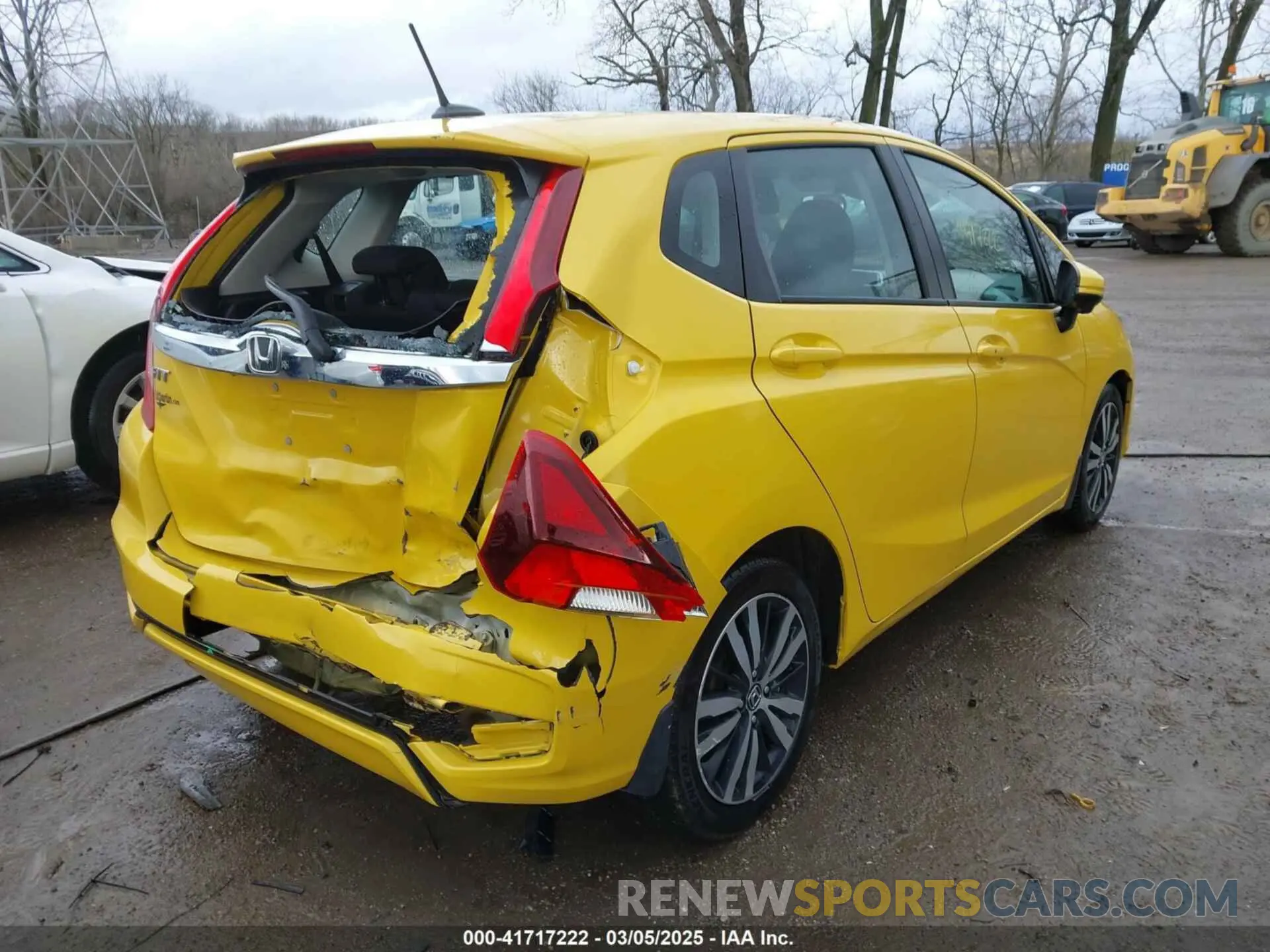 4 Photograph of a damaged car 3HGGK5H81KM712860 HONDA FIT 2019