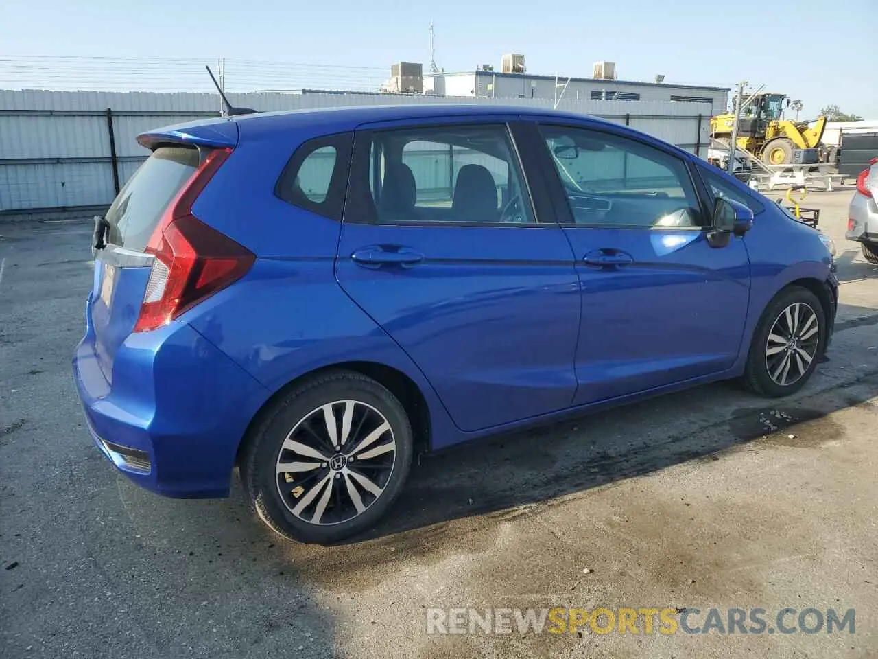 3 Photograph of a damaged car 3HGGK5H81KM743381 HONDA FIT 2019
