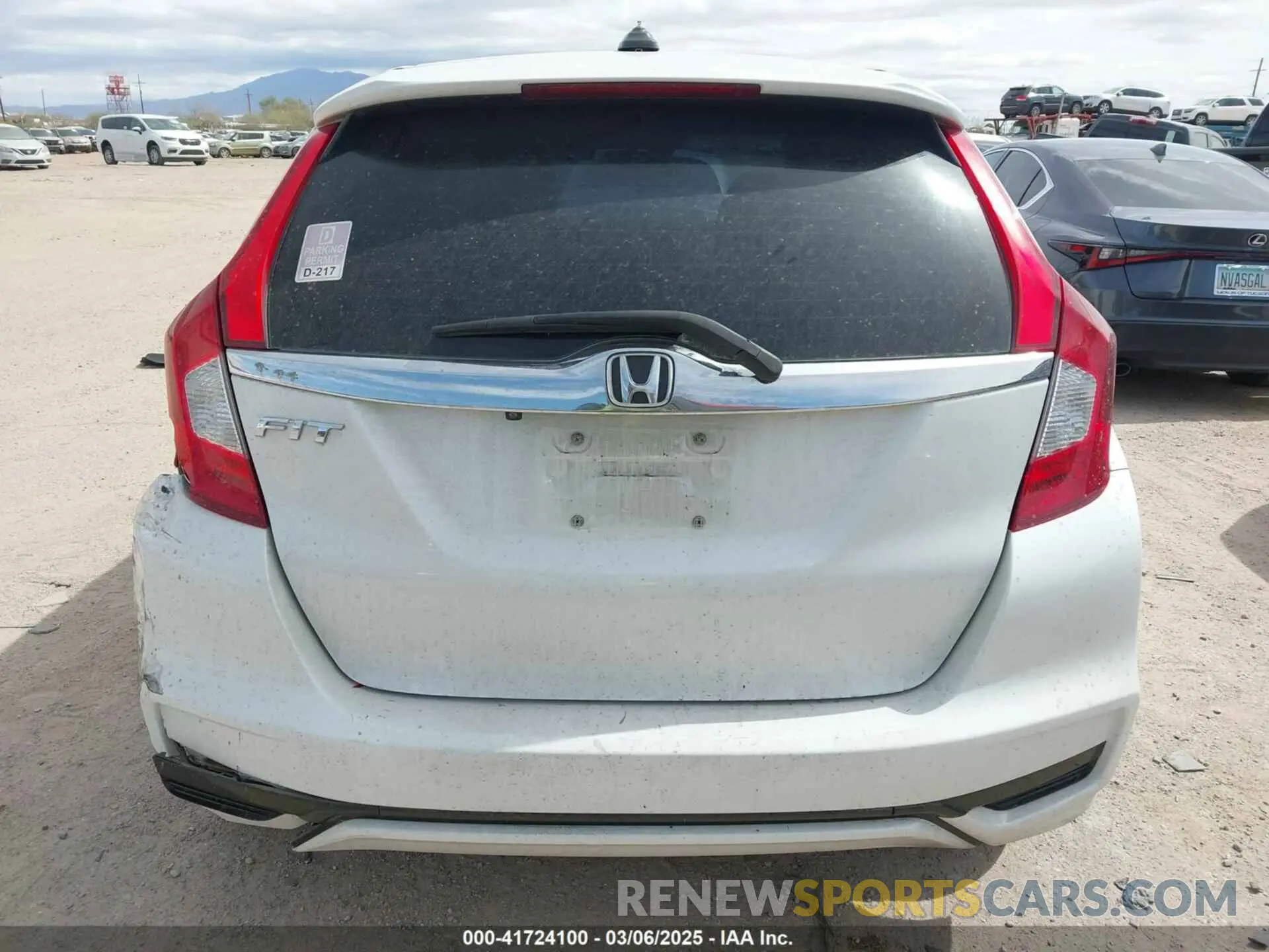 16 Фотография поврежденного автомобиля 3HGGK5H82KM741039 HONDA FIT 2019