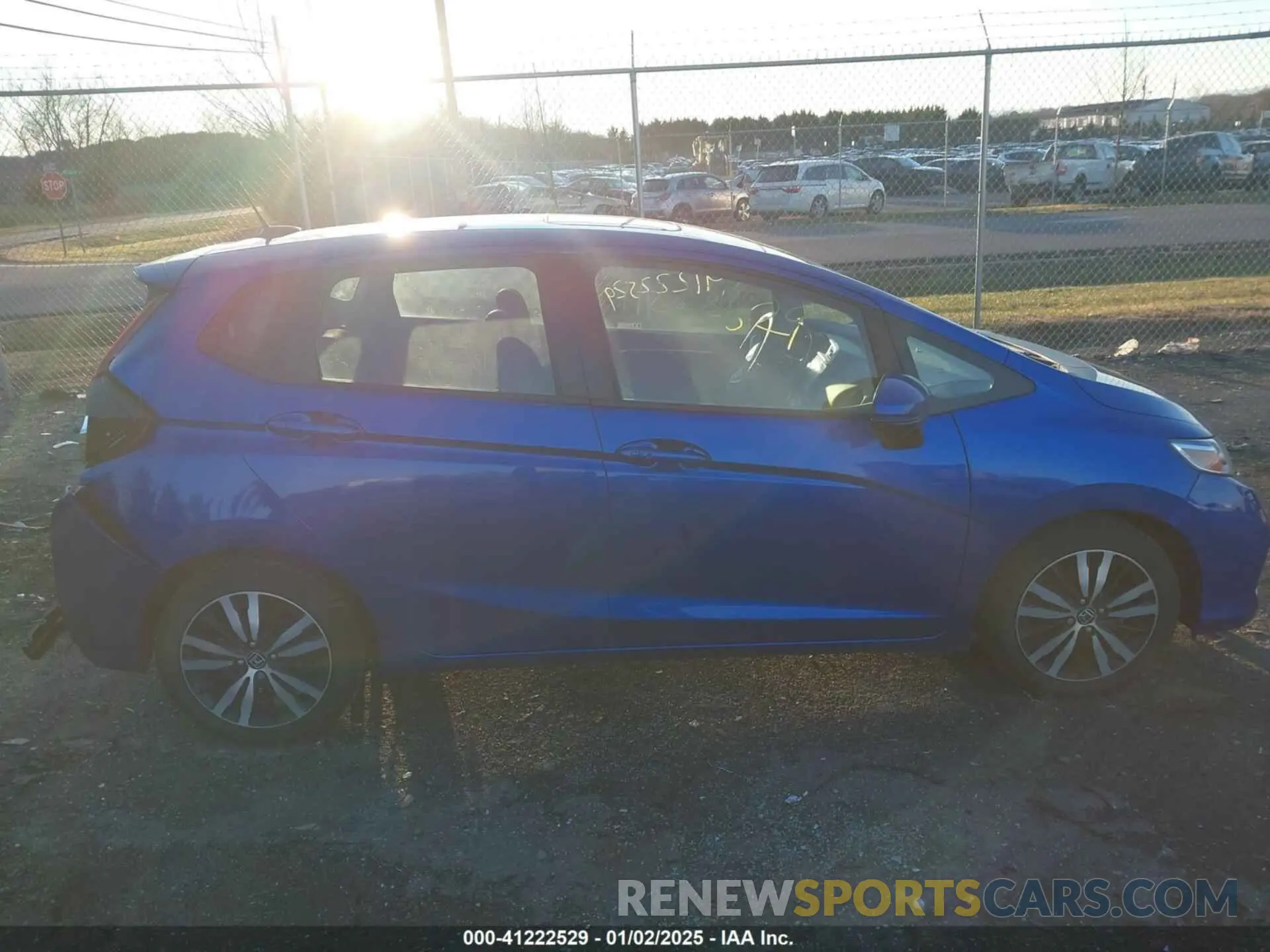 13 Photograph of a damaged car 3HGGK5H82KM741543 HONDA FIT 2019