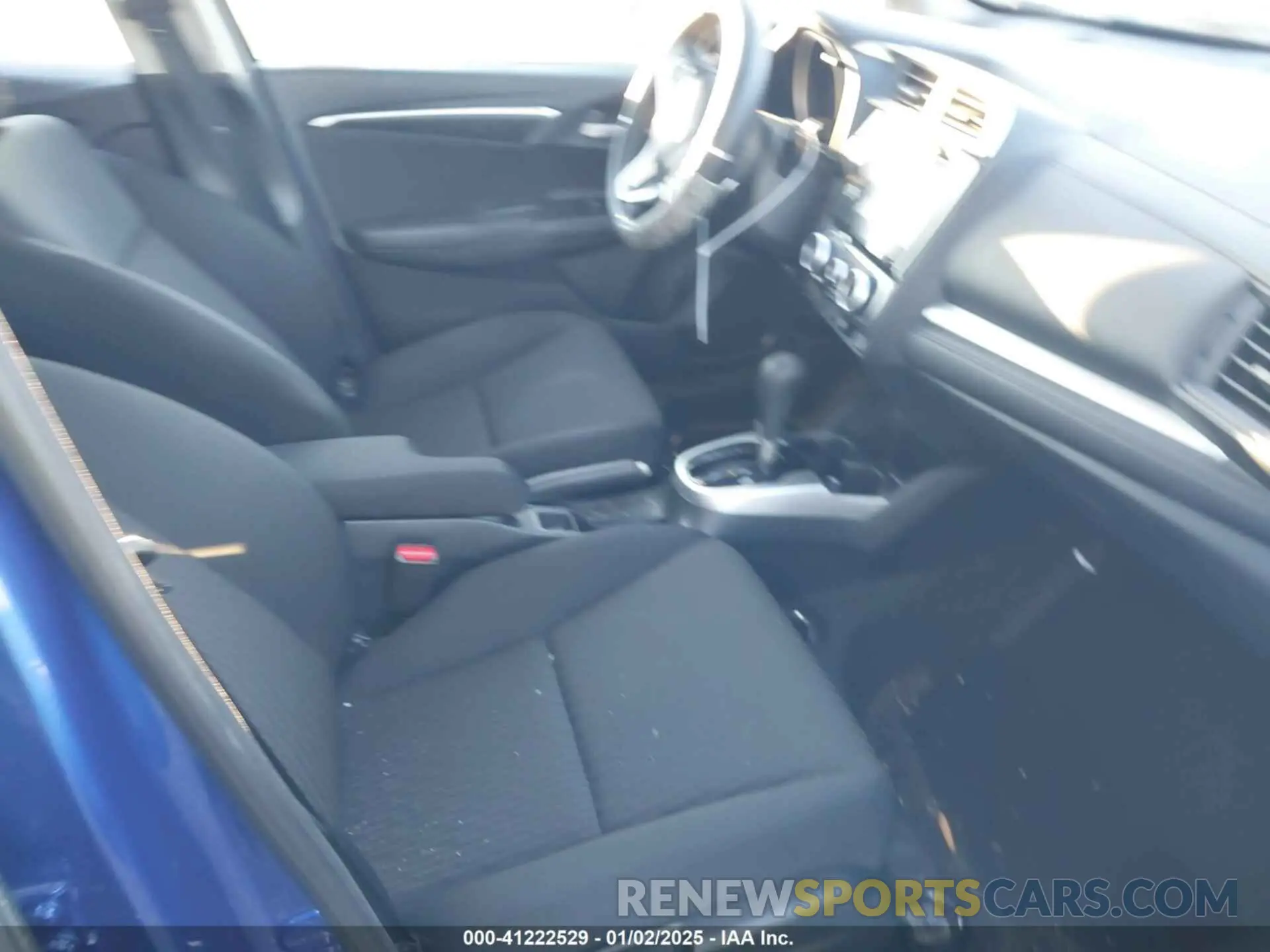 5 Photograph of a damaged car 3HGGK5H82KM741543 HONDA FIT 2019