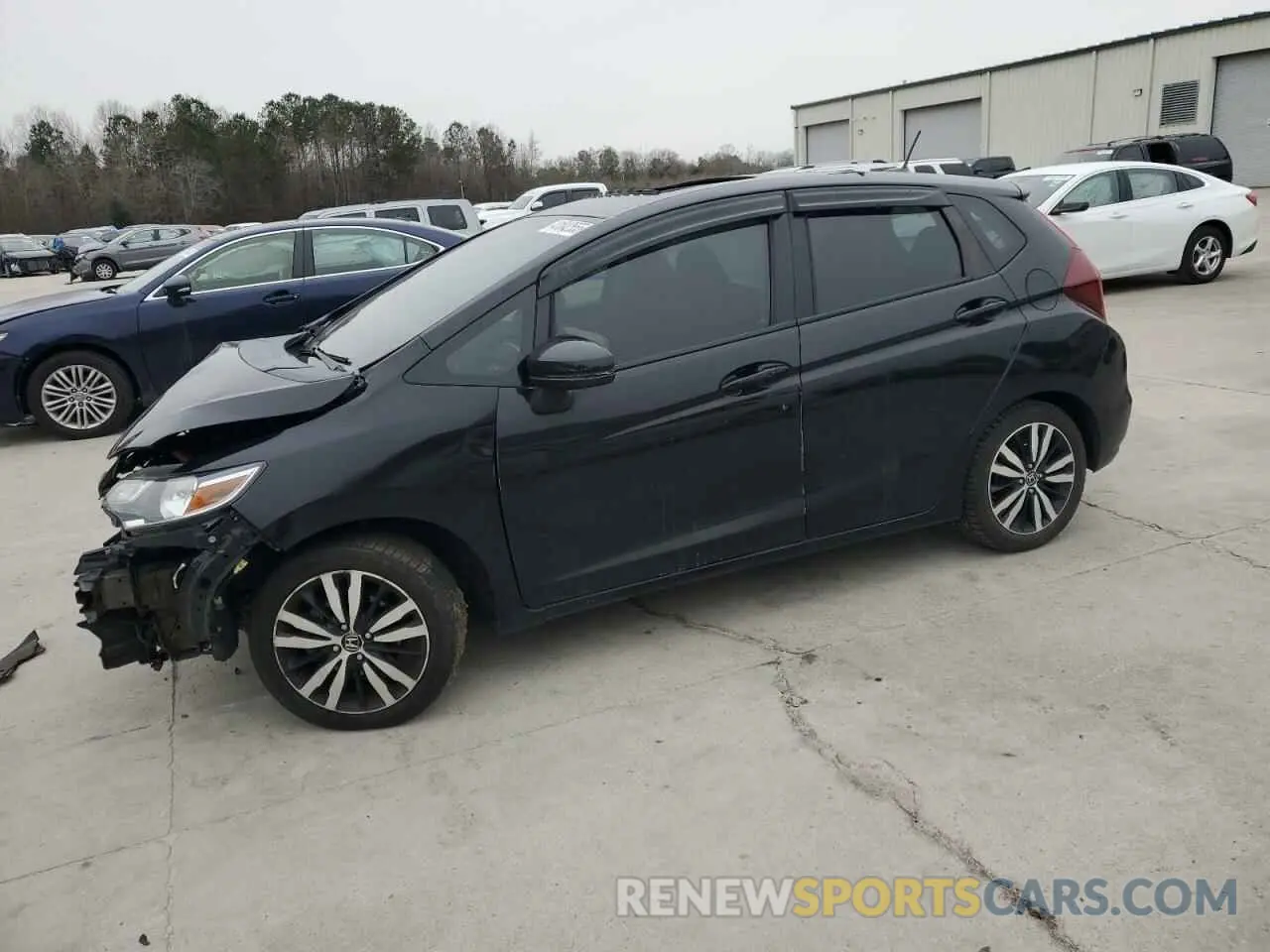 1 Фотография поврежденного автомобиля 3HGGK5H83KM711063 HONDA FIT 2019