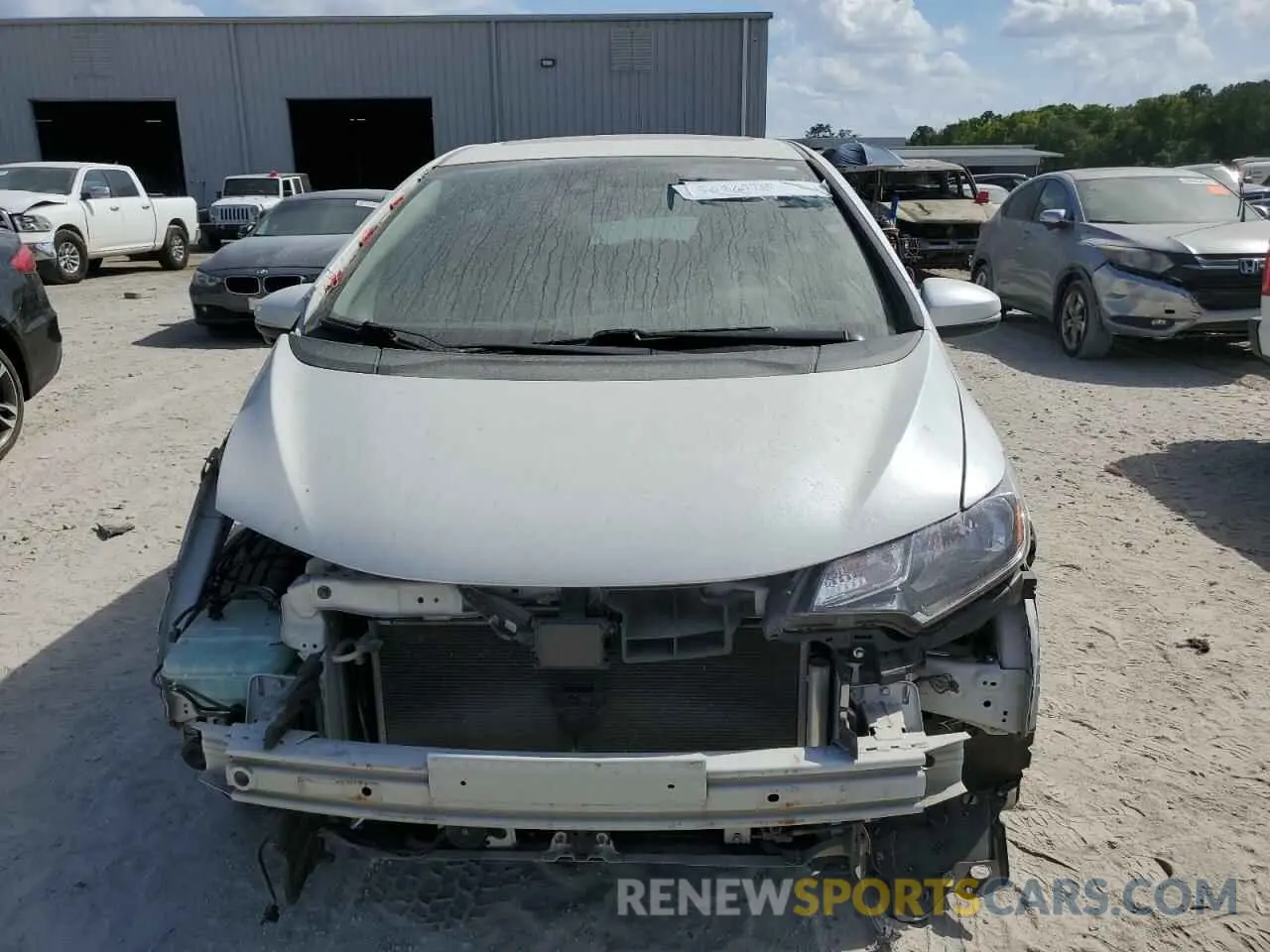 5 Photograph of a damaged car 3HGGK5H83KM726078 HONDA FIT 2019