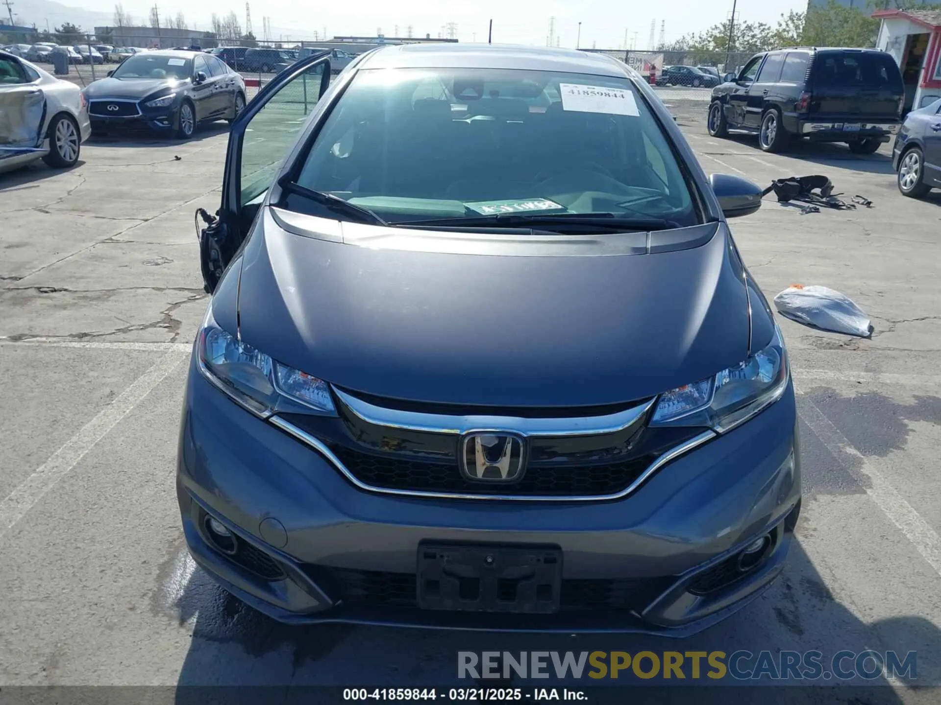 13 Photograph of a damaged car 3HGGK5H84KM742208 HONDA FIT 2019