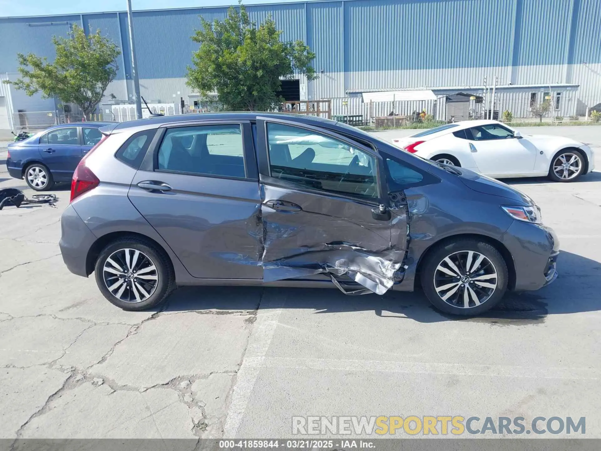 14 Photograph of a damaged car 3HGGK5H84KM742208 HONDA FIT 2019