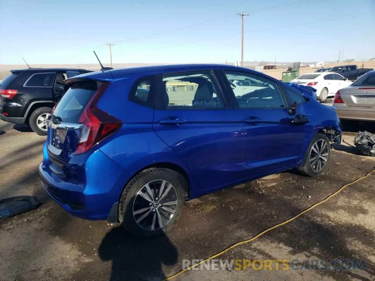 3 Фотография поврежденного автомобиля 3HGGK5H85KM718502 HONDA FIT 2019