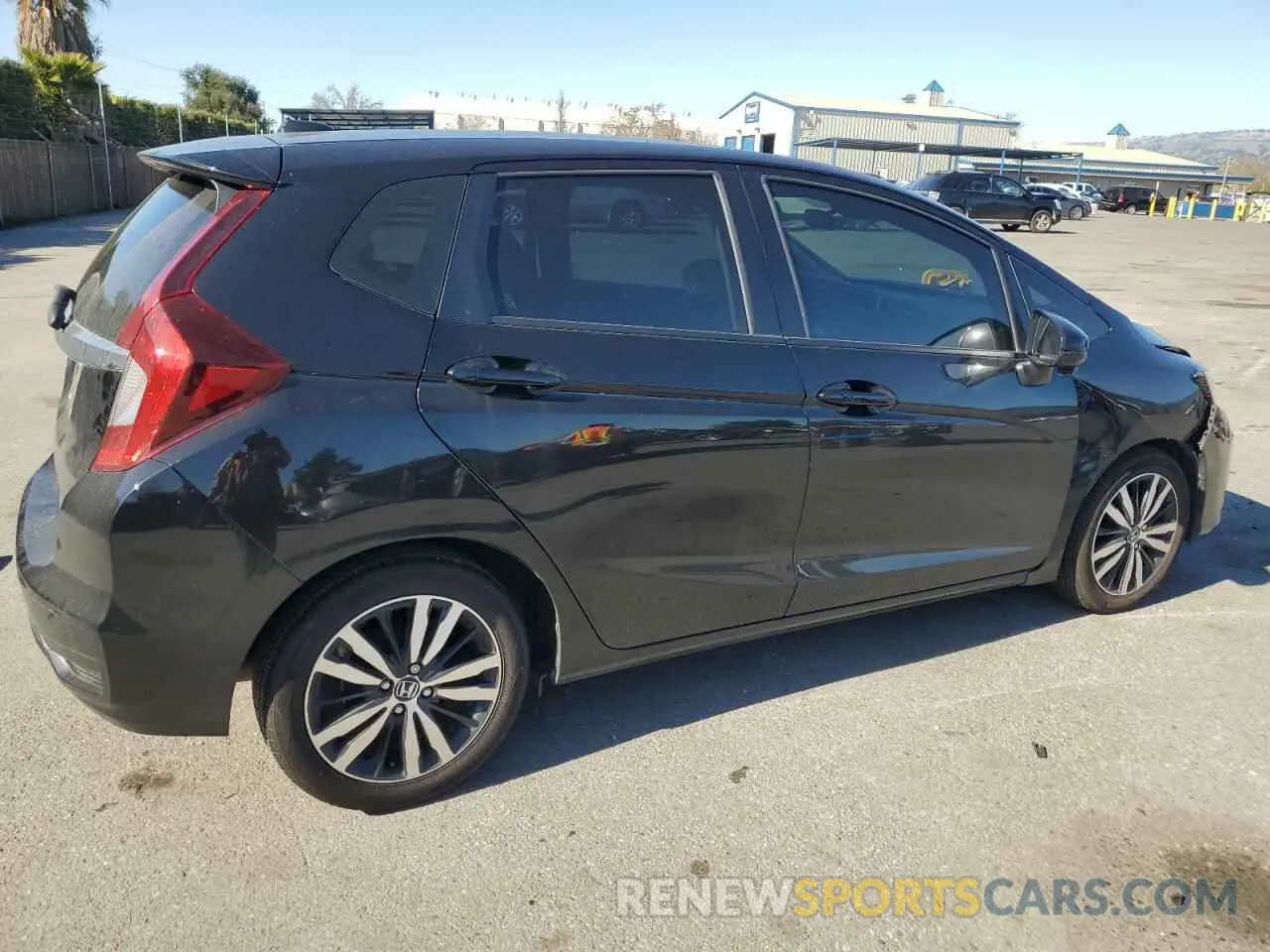 3 Фотография поврежденного автомобиля 3HGGK5H86KM721621 HONDA FIT 2019