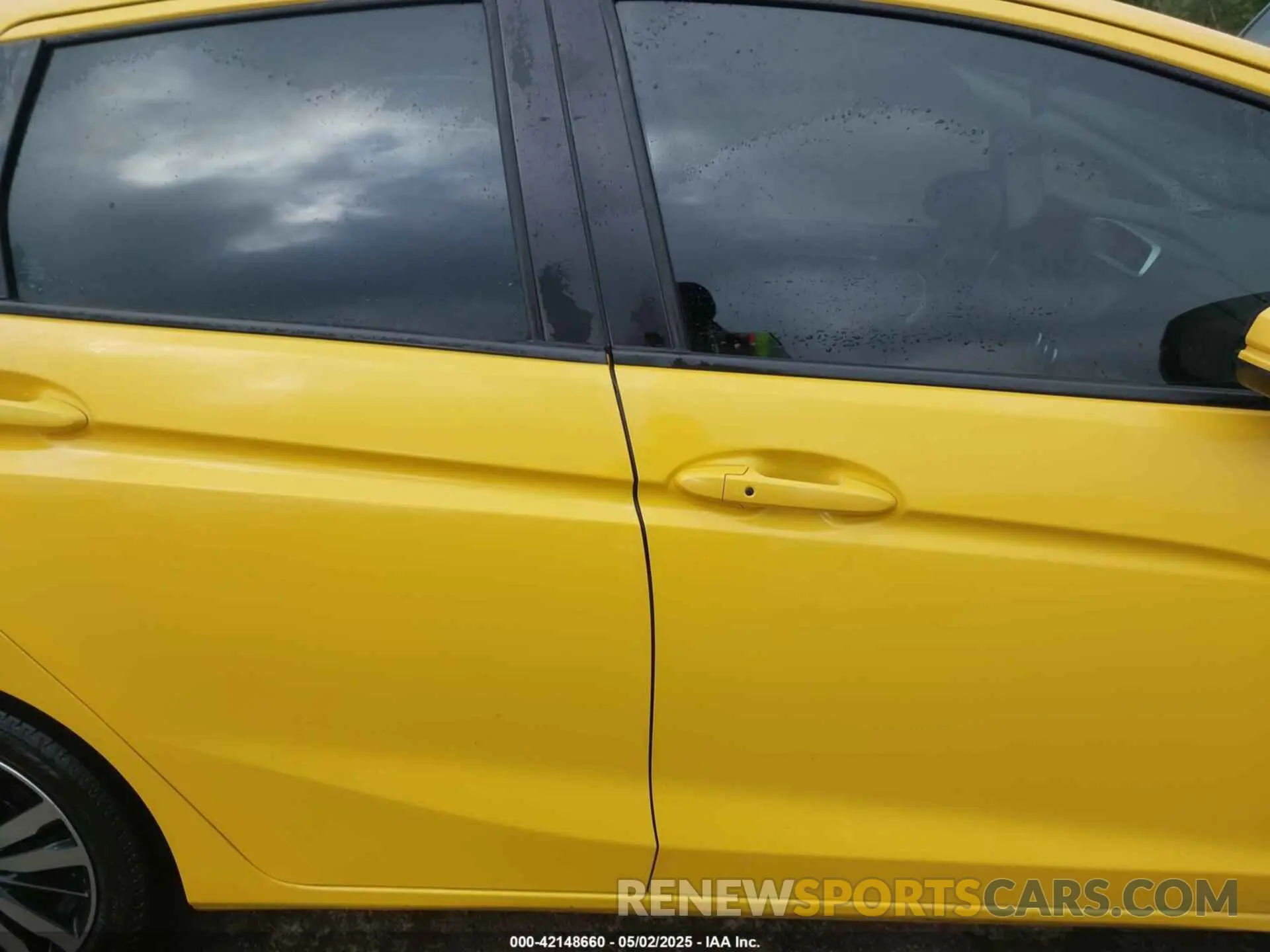 14 Photograph of a damaged car 3HGGK5H86KM723689 HONDA FIT 2019