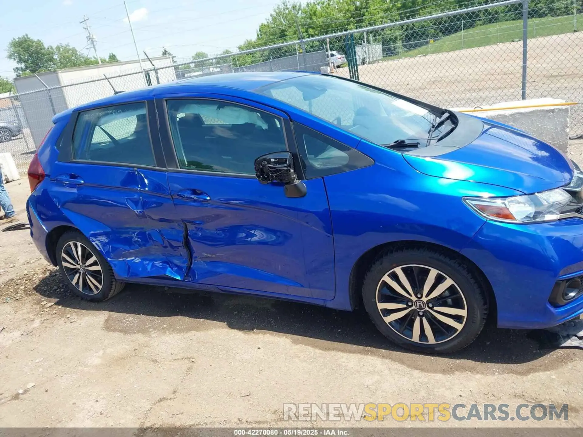 13 Photograph of a damaged car 3HGGK5H86KM750391 HONDA FIT 2019
