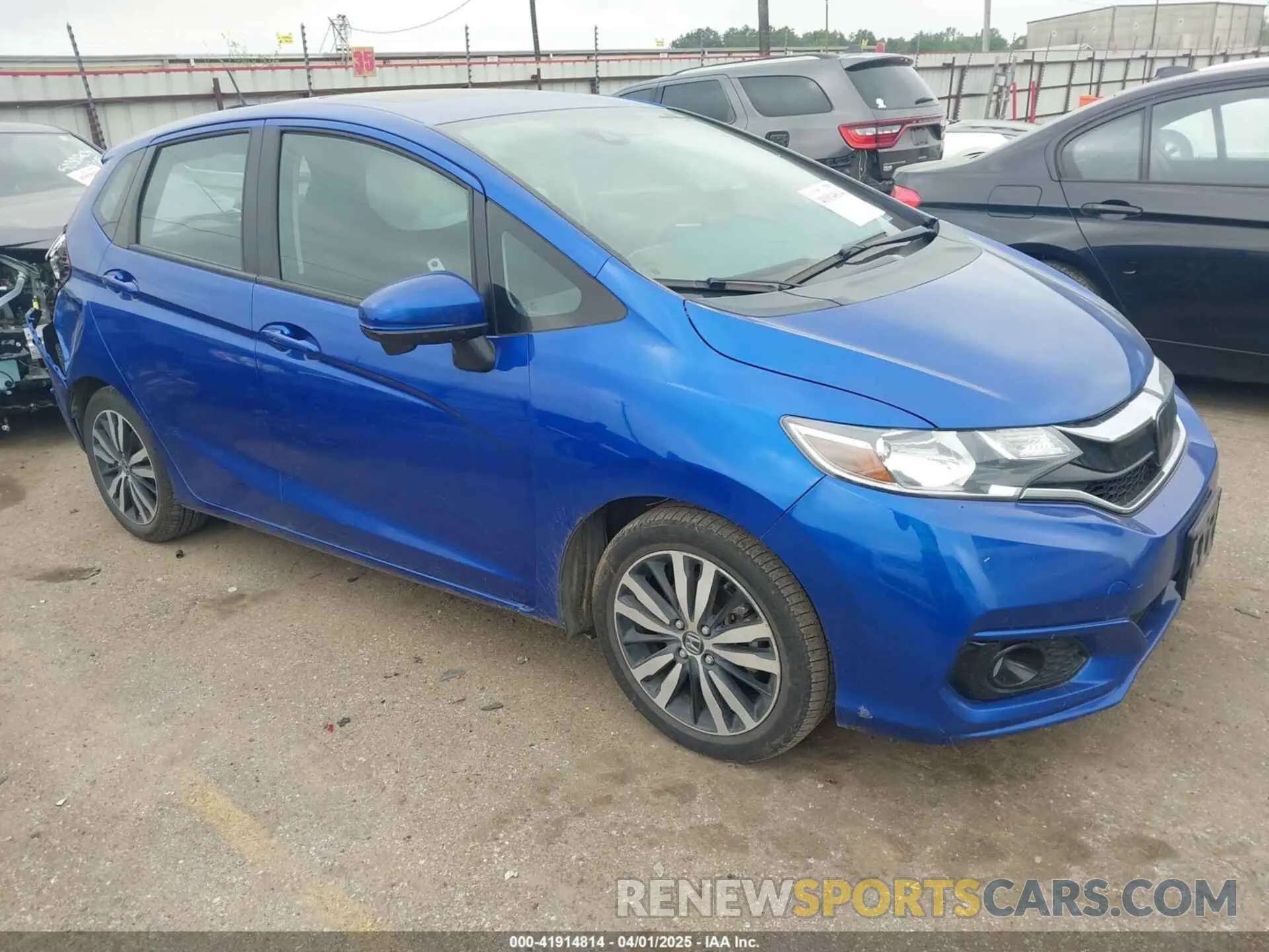 1 Photograph of a damaged car 3HGGK5H87KM707551 HONDA FIT 2019