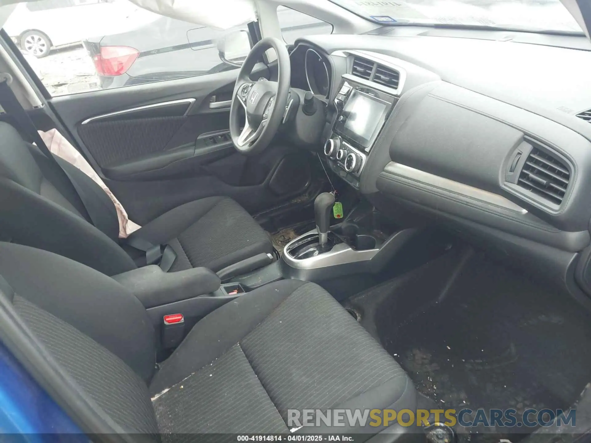 5 Photograph of a damaged car 3HGGK5H87KM707551 HONDA FIT 2019