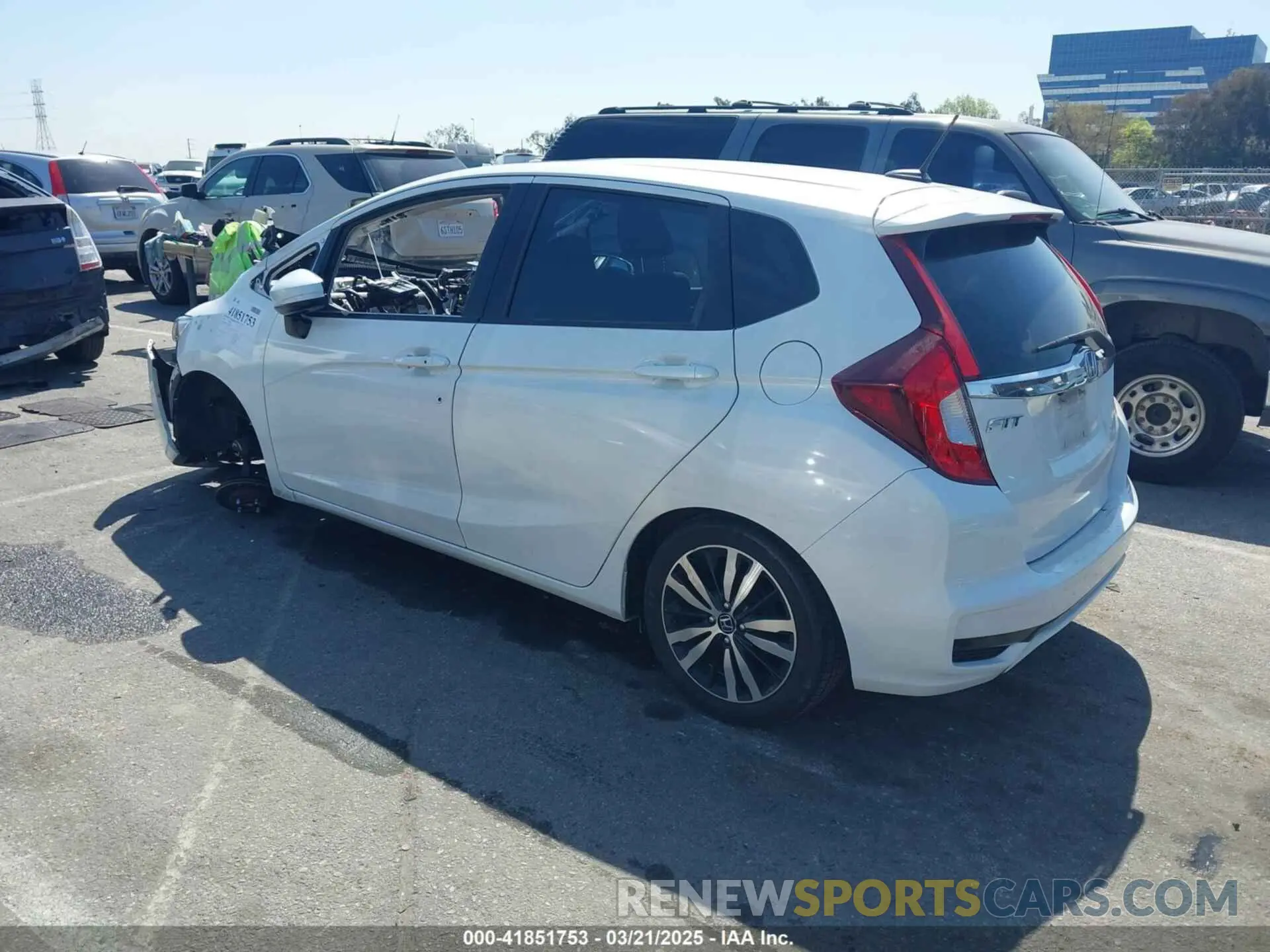 3 Photograph of a damaged car 3HGGK5H87KM731851 HONDA FIT 2019