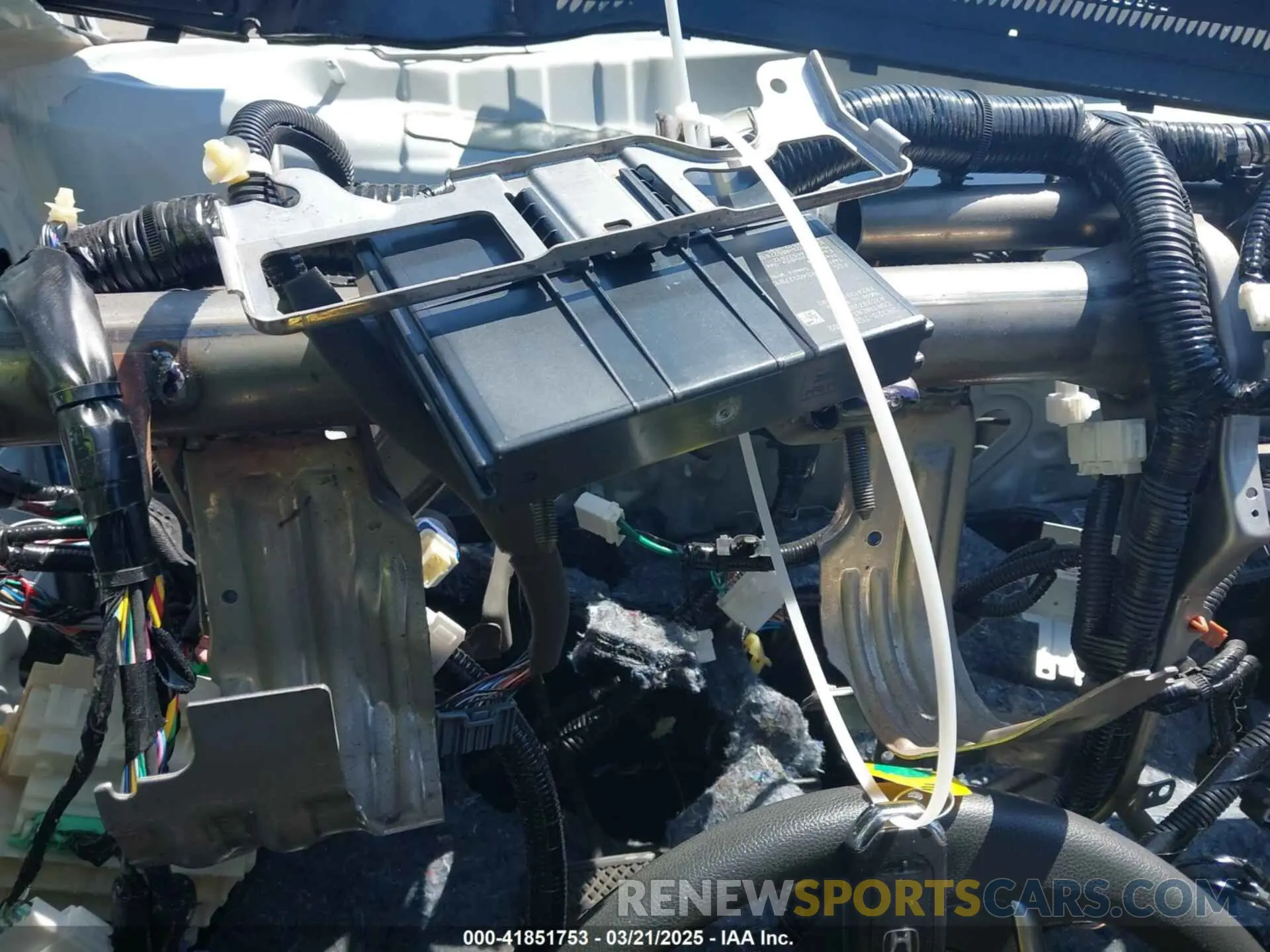 7 Photograph of a damaged car 3HGGK5H87KM731851 HONDA FIT 2019