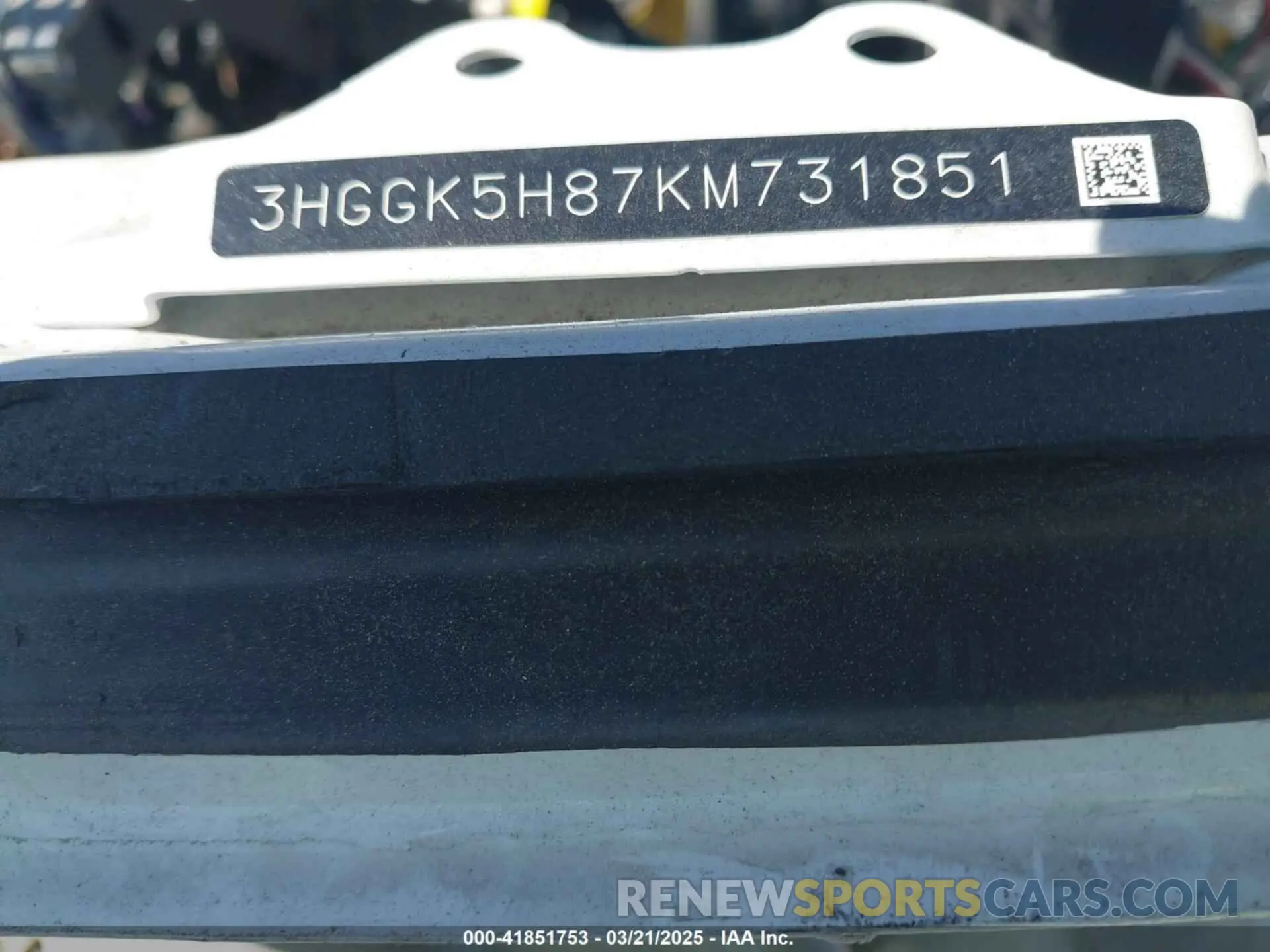 9 Photograph of a damaged car 3HGGK5H87KM731851 HONDA FIT 2019