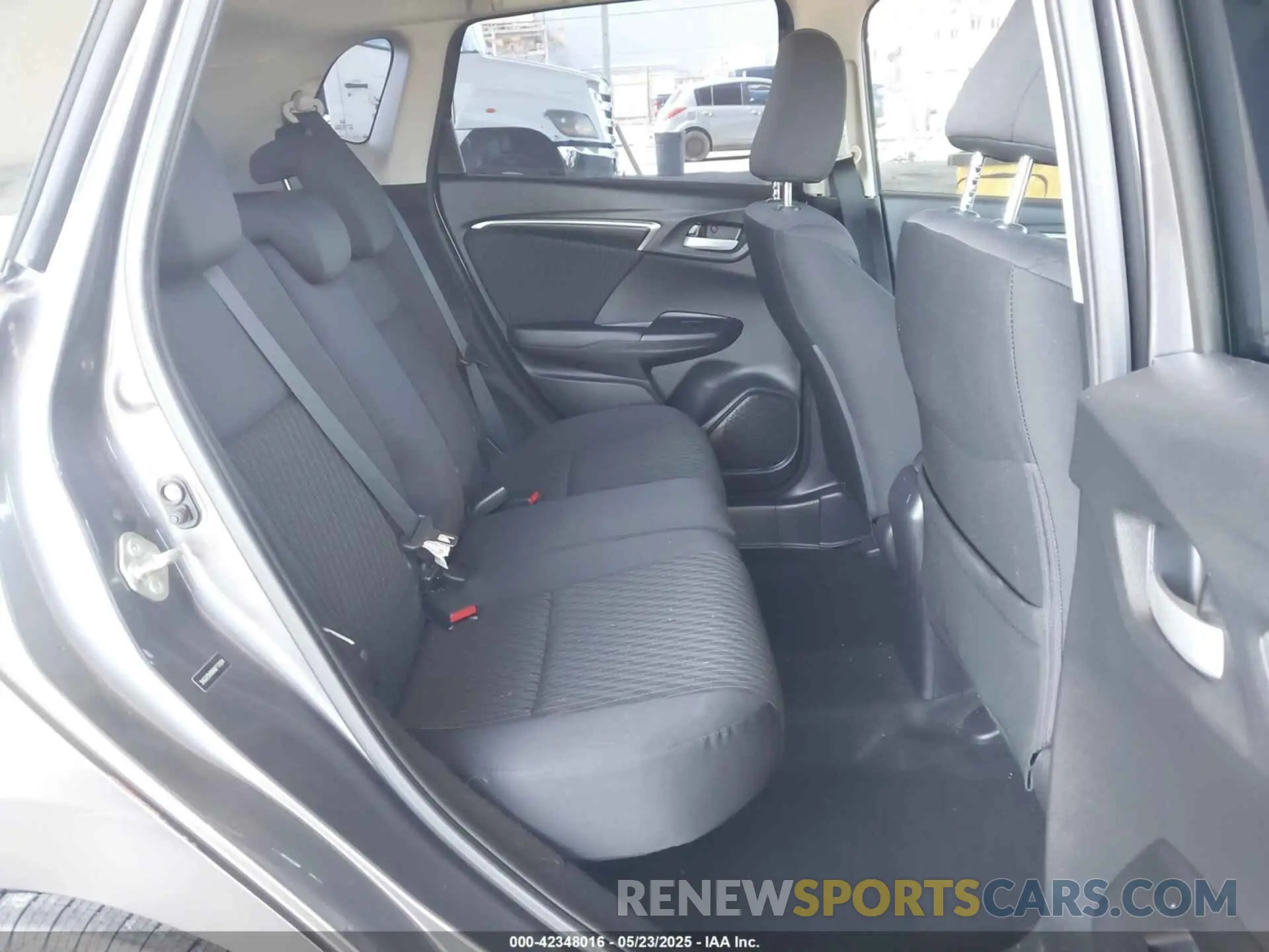 8 Photograph of a damaged car 3HGGK5H88KM719594 HONDA FIT 2019