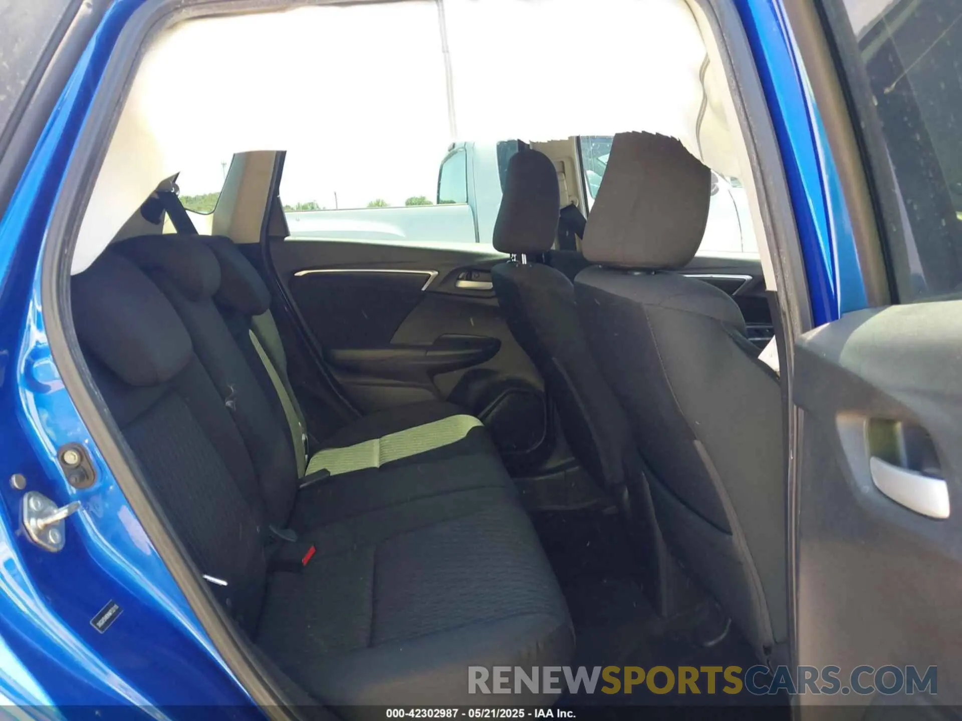 8 Фотография поврежденного автомобиля 3HGGK5H89KM753110 HONDA FIT 2019