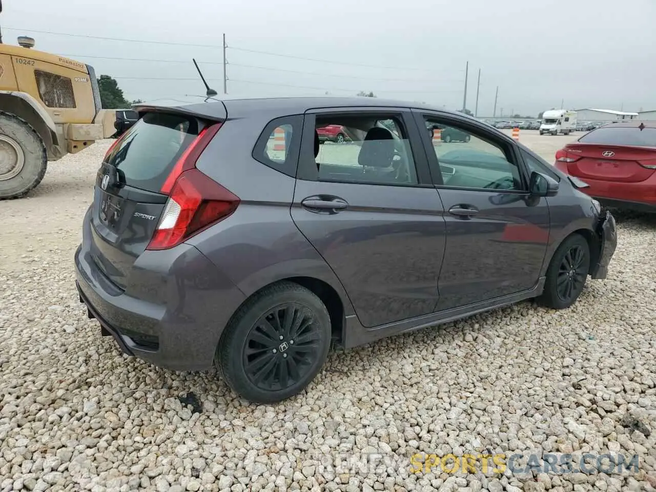 3 Photograph of a damaged car 3HGGK5G68LM711514 HONDA FIT 2020