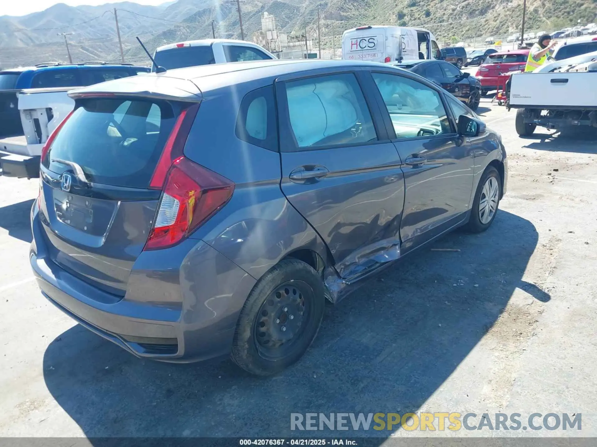 4 Photograph of a damaged car 3HGGK5H40LM707356 HONDA FIT 2020