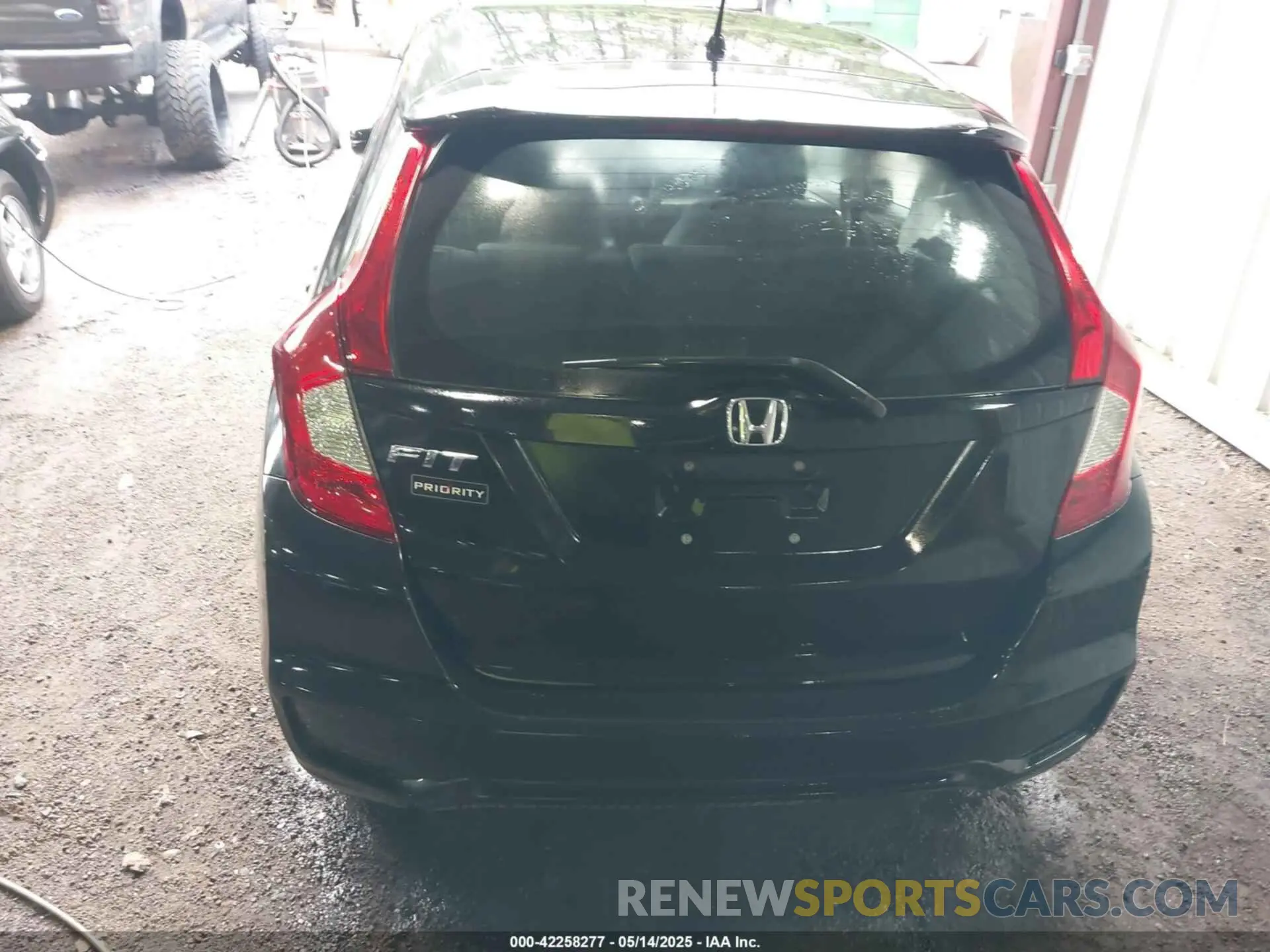 16 Фотография поврежденного автомобиля 3HGGK5H40LM709849 HONDA FIT 2020
